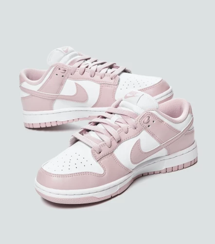 Tenis Nike W Dunk Low EssBL