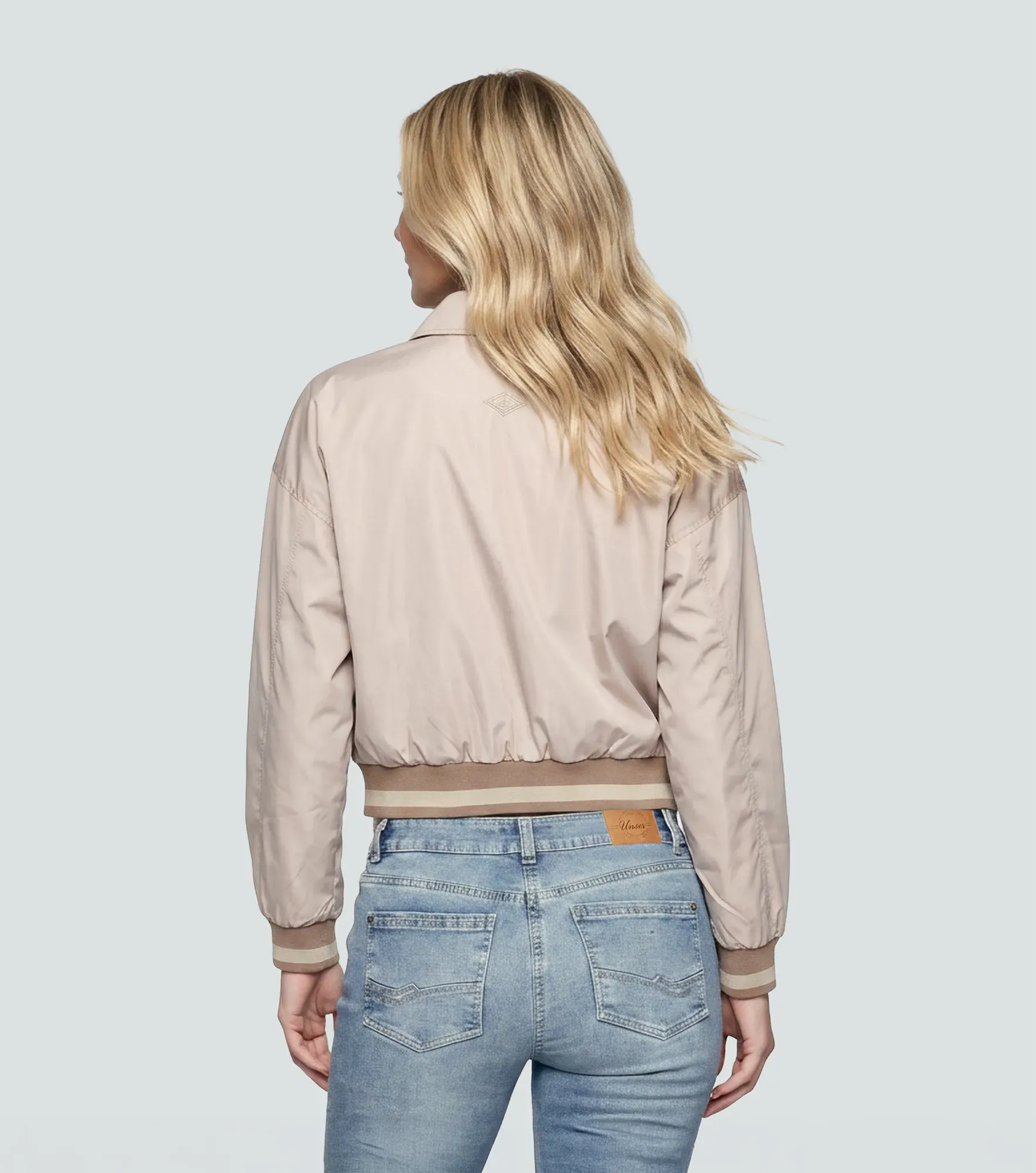 Jasmin Chaqueta Unicolor Con Tejidos Y Corte En Posterior Unser 830796 KQ