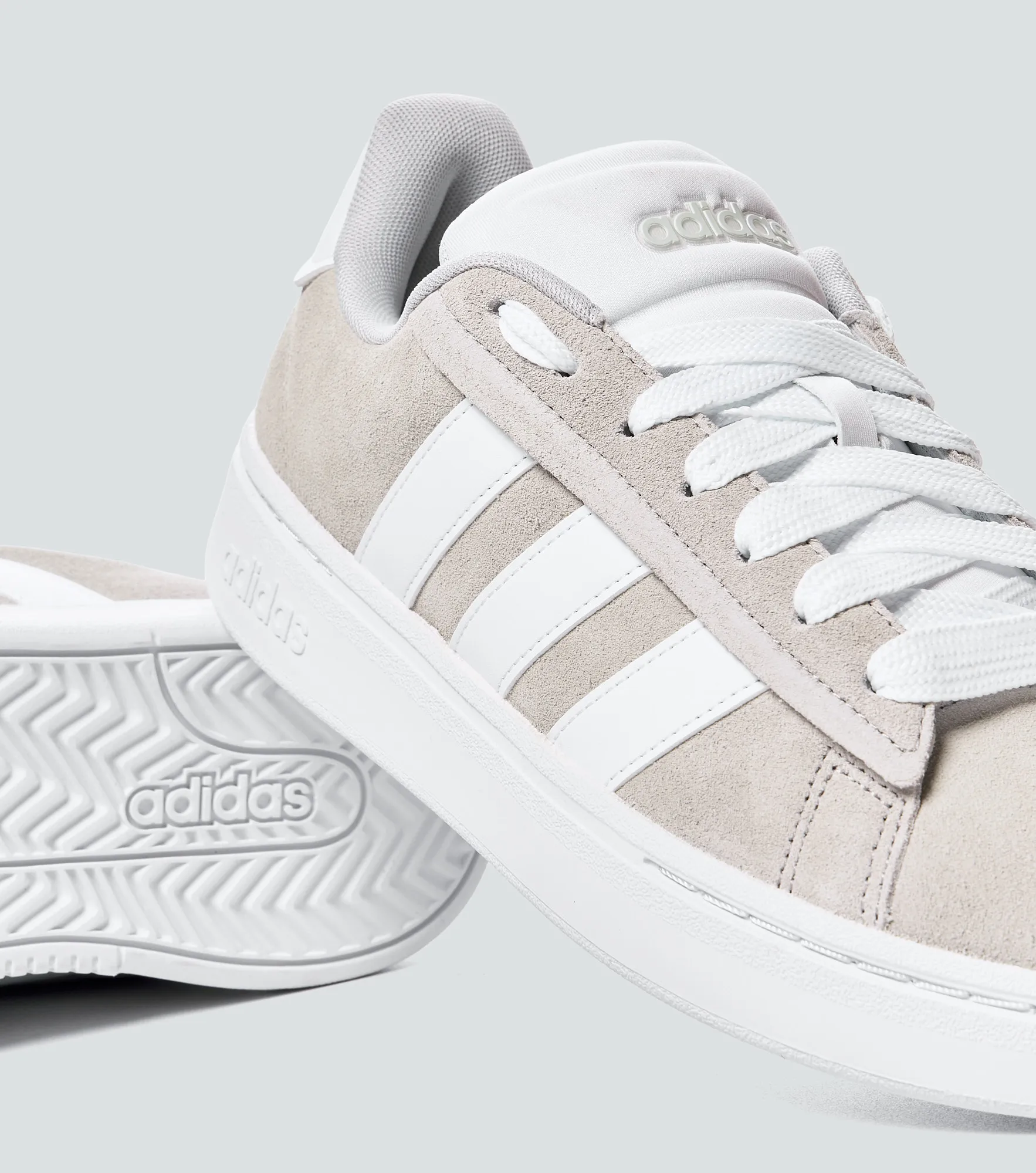 Tenis Adidas Originals Grand Court Alpha 133588 GC