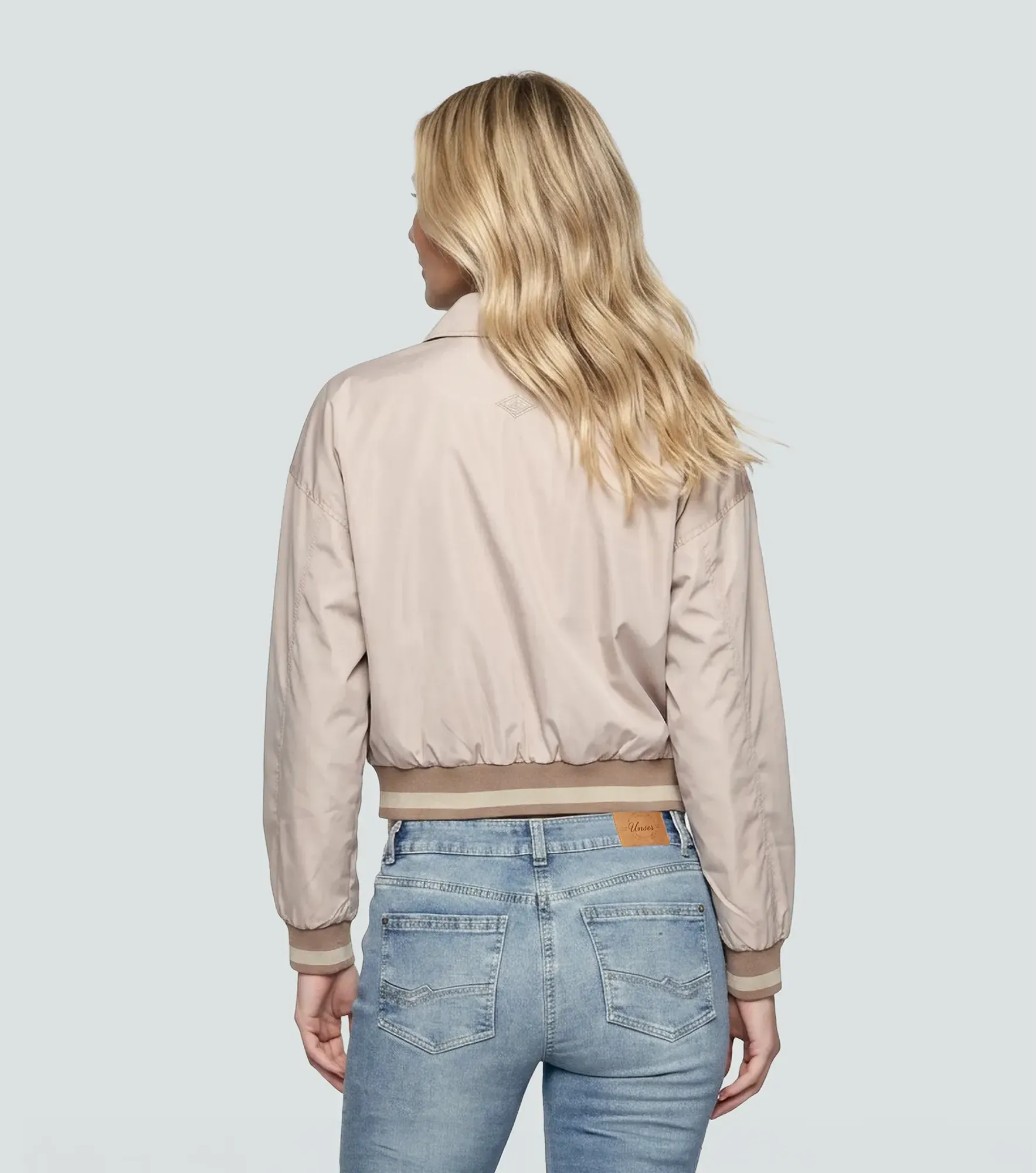 Jasmin Chaqueta Unicolor Con Tejidos Y Corte En Posterior Unser 830796 KQ