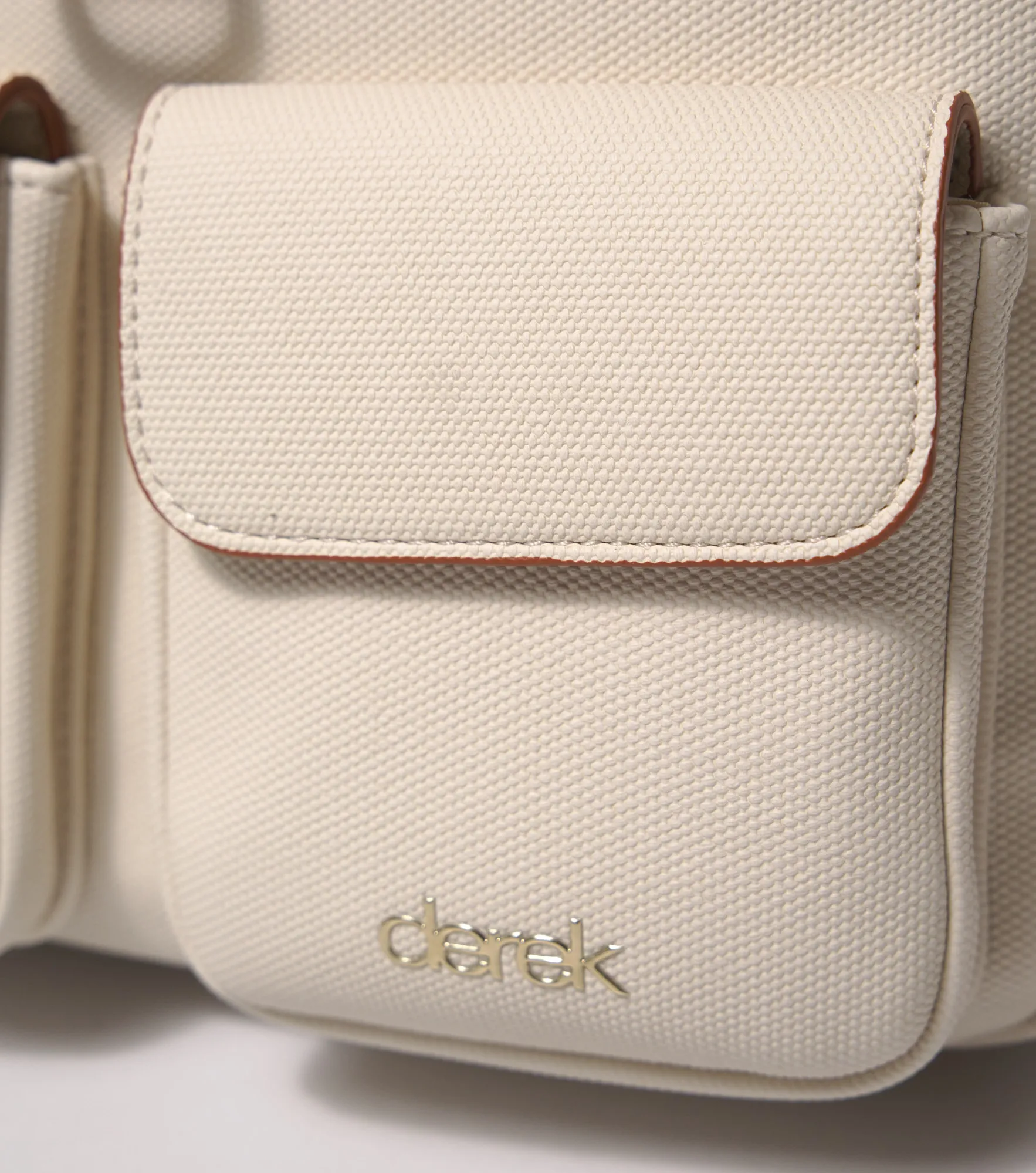 Morral Con Compartimientos Exteriores Derek 838092 BG
