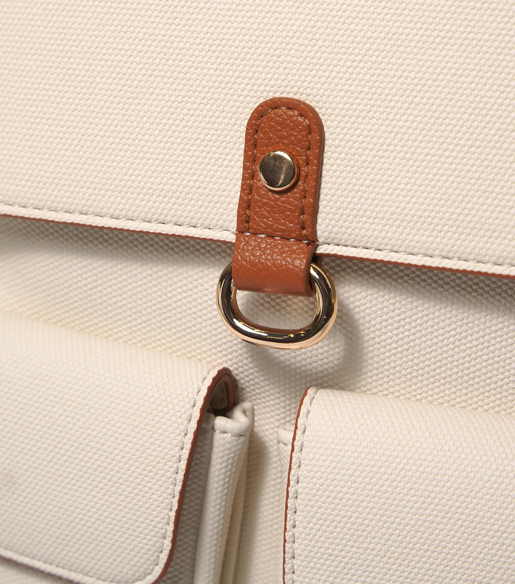 Morral Con Compartimientos Exteriores Derek 838092 BG