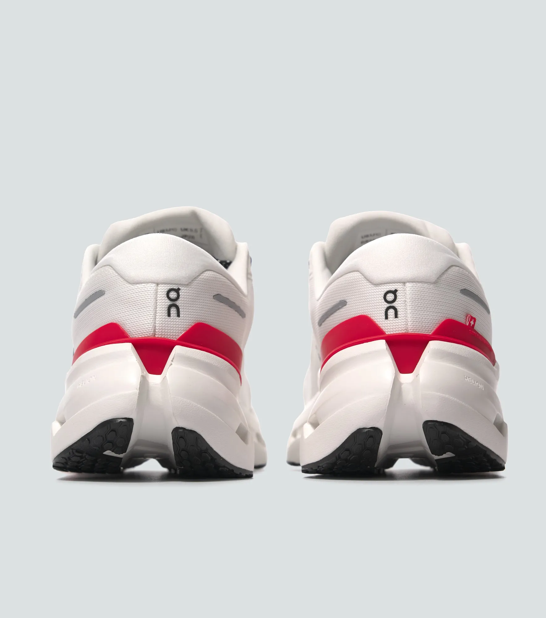 Tenis On Running Cloudrunner 3 133649 BL