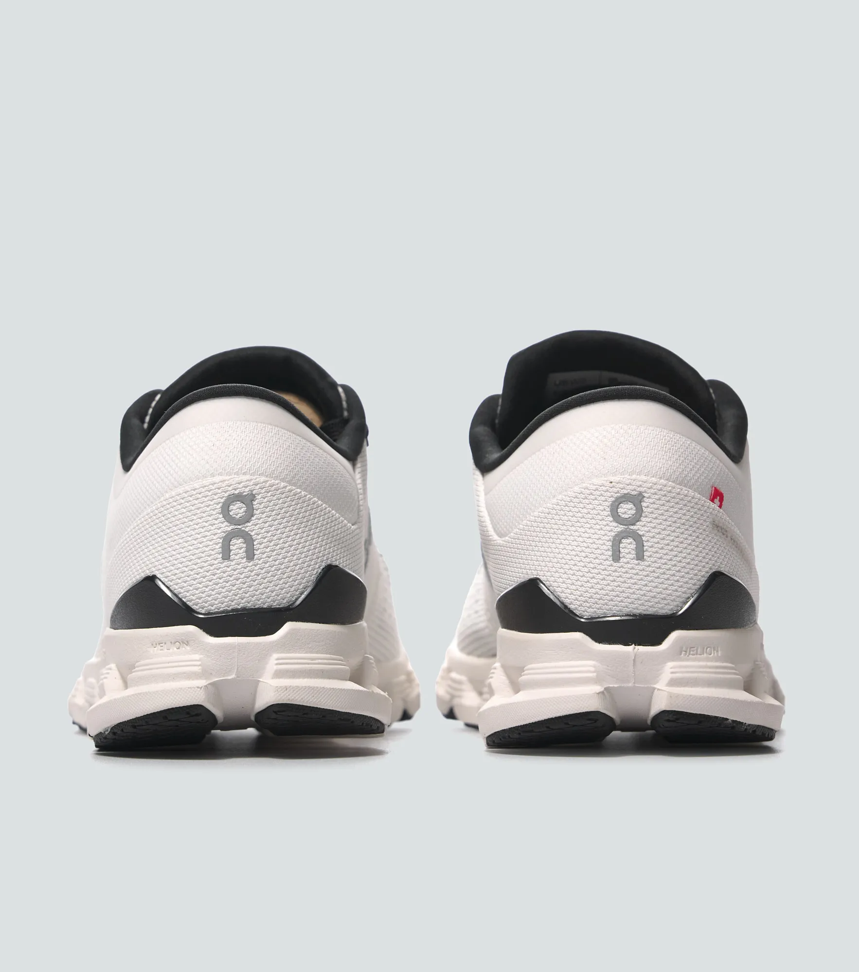 Tenis On Running Cloud X4 133650 BL