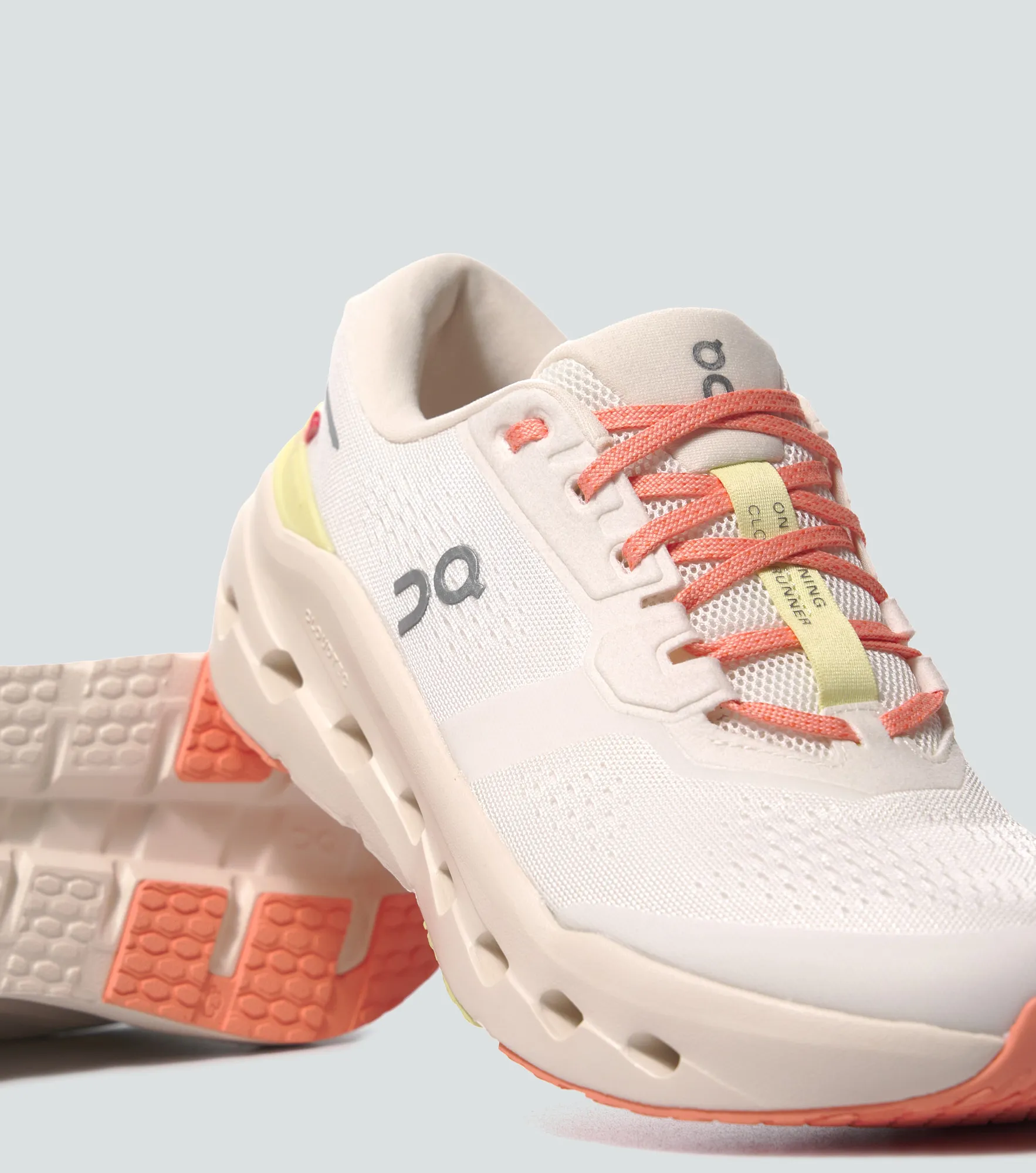 Tenis On Running Cloudrunner 3 133655 BL