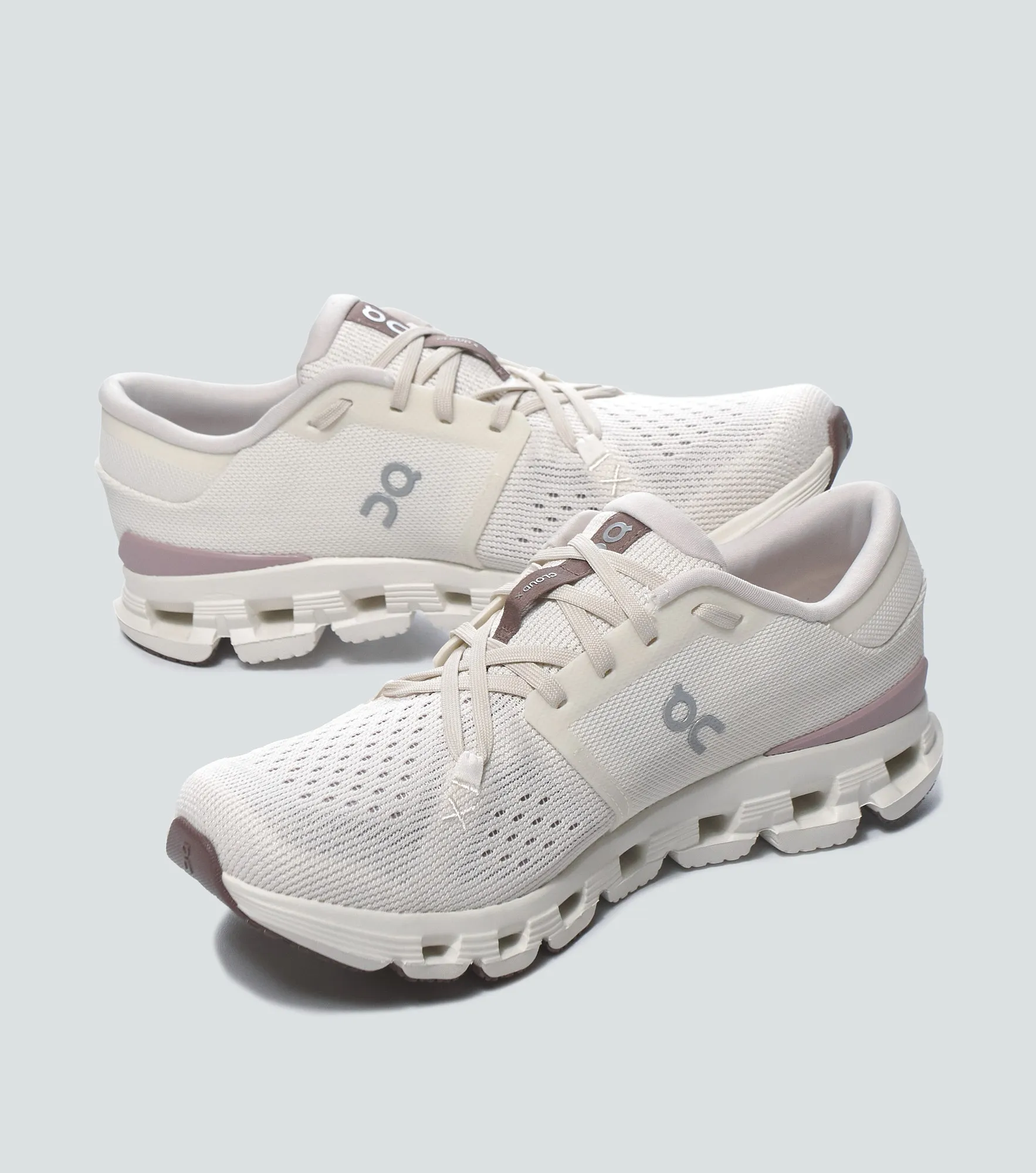 Tenis On Running Cloud X 4 133872 CR