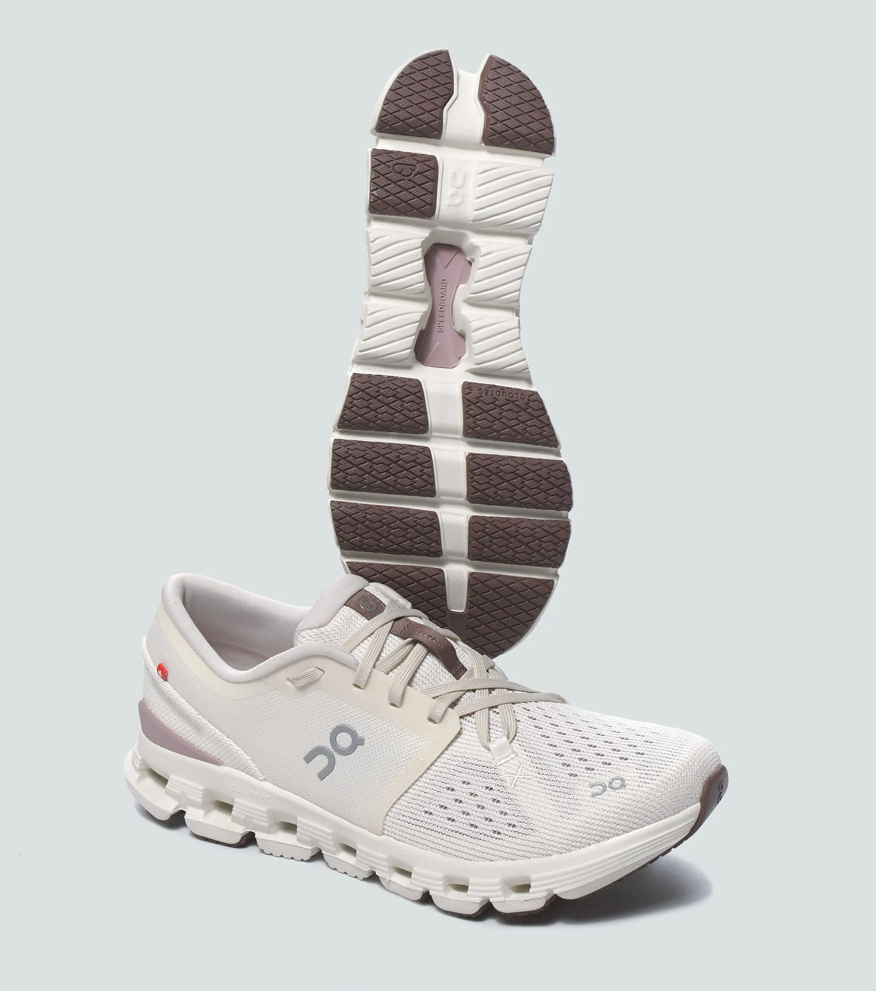 Tenis On Running Cloud X 4 133872 CR