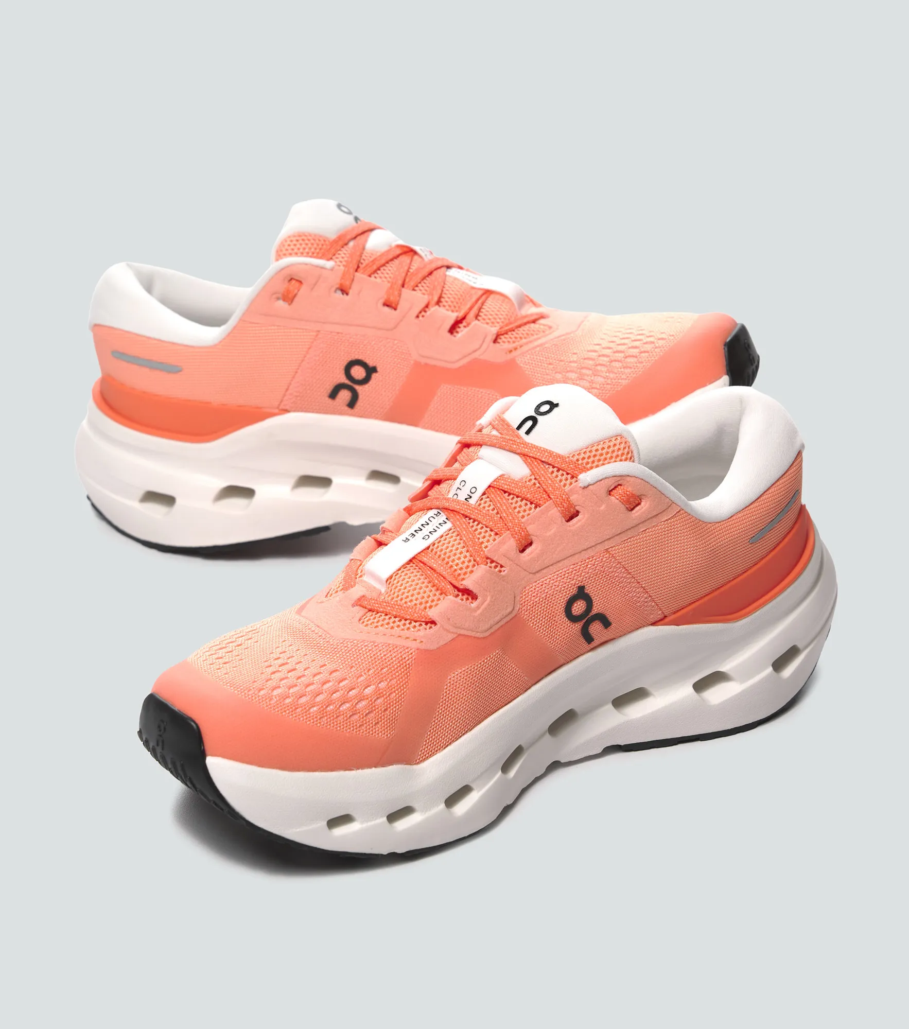 Tenis On Running Cloudrunner 3 133656 CB
