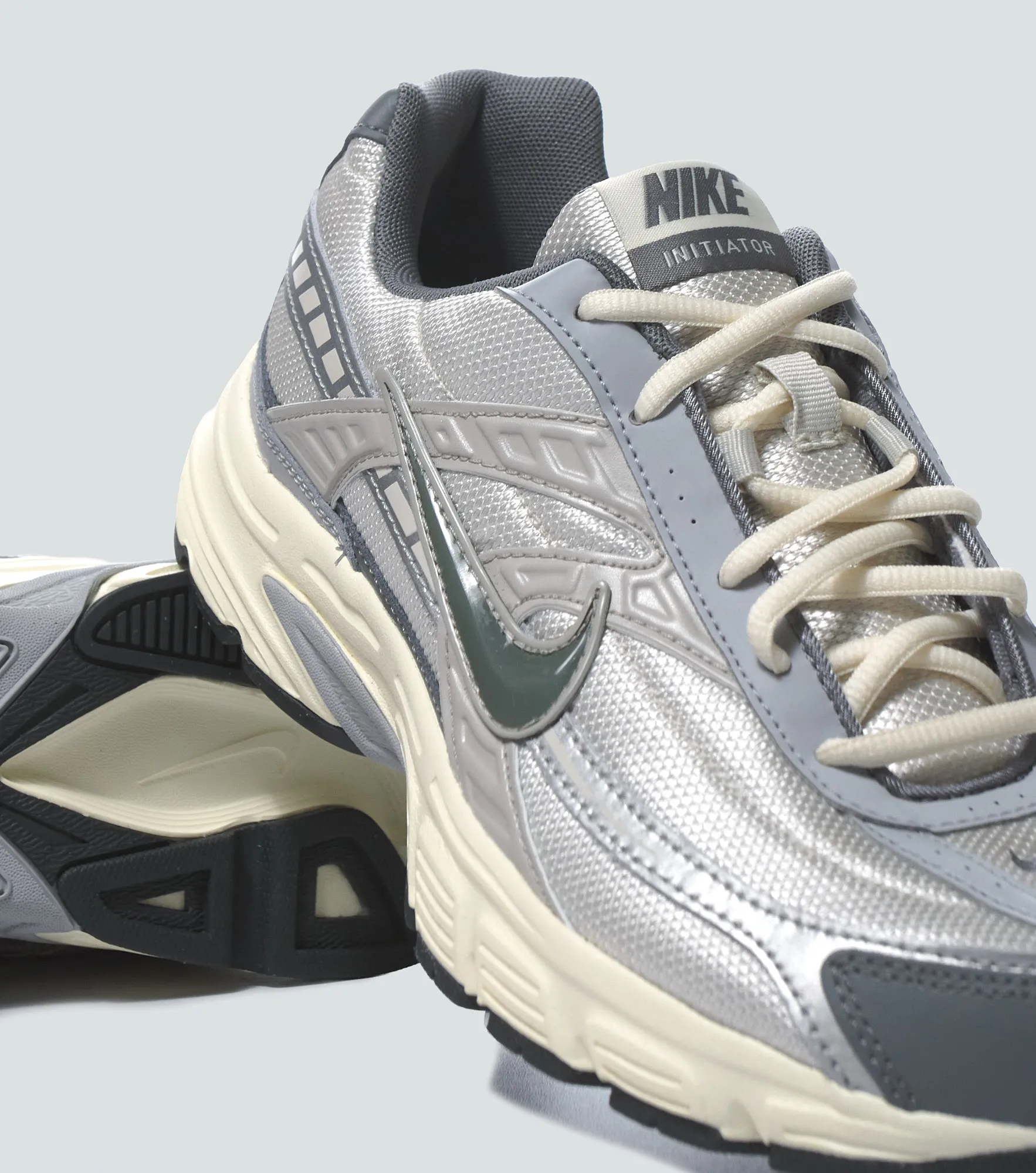 Tenis Nike Wmns Initiator 133886 GR