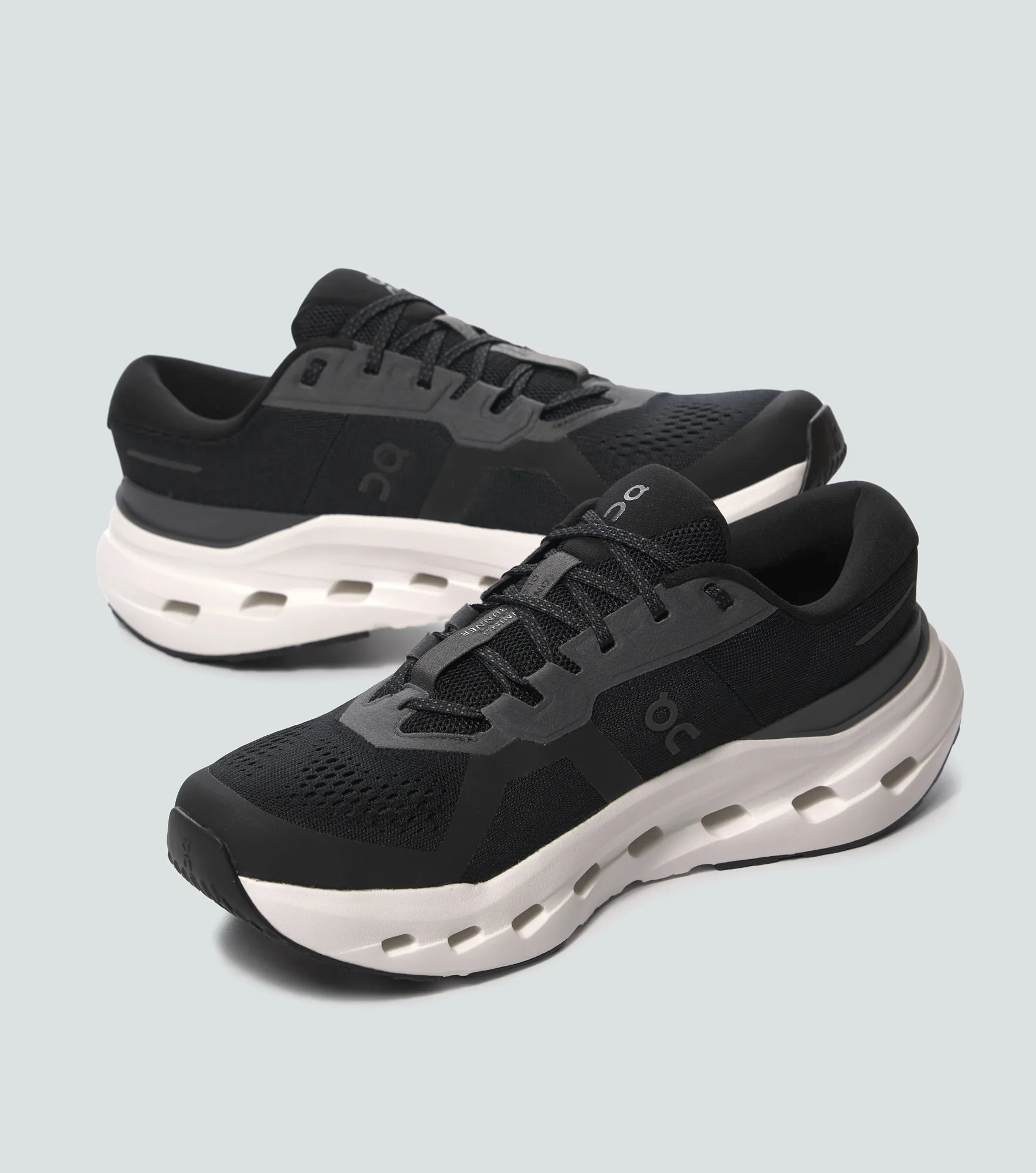 Tenis On Running Cloudrunner 3 133648 NG