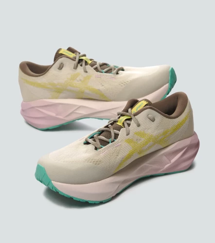 Tenis Asics Novablast 5 TrBG