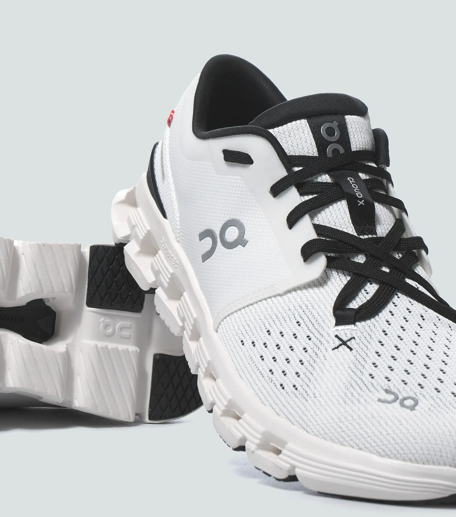 Tenis On Running Cloud X 4 133866 CR