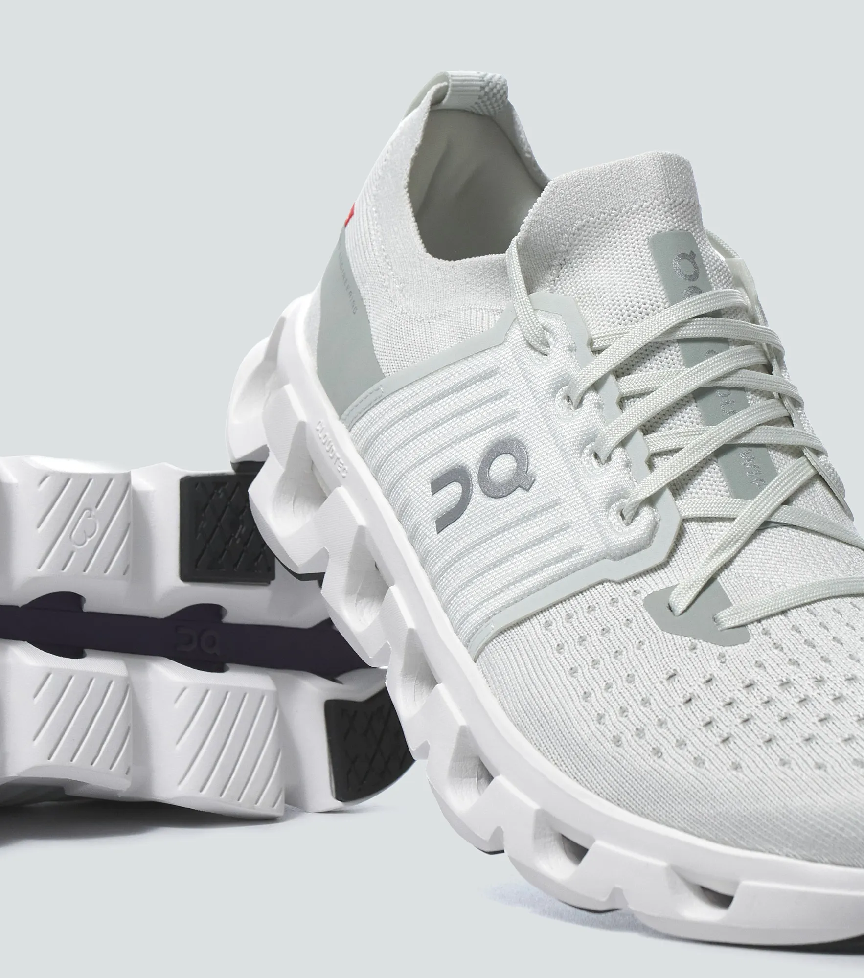 Tenis On Running Cloudswift 4 133871 BL