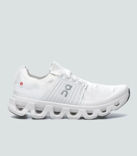 Tenis On Running Cloudswift 4BL