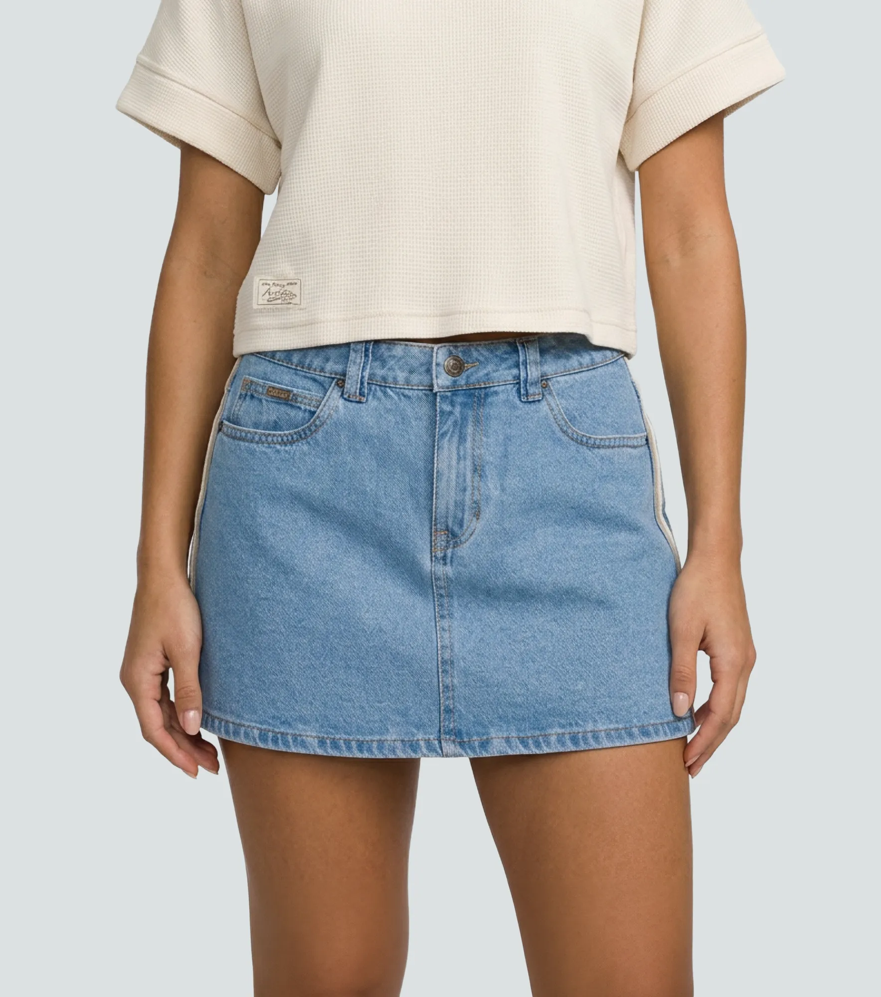 Alicia Falda En Denim Proceso Claro Con Detalles En Costados UnserAZ
