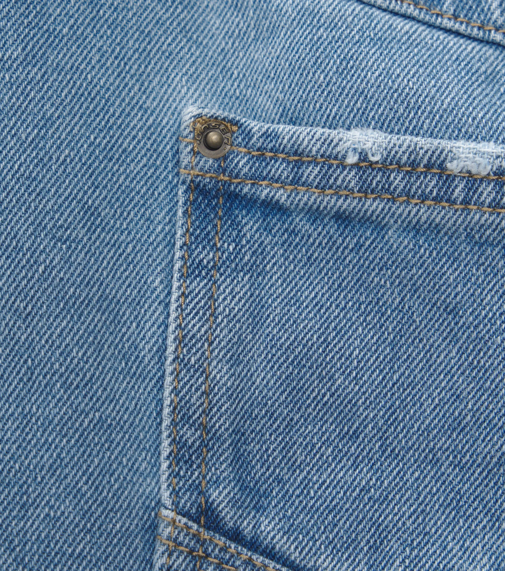 Alicia Falda En Denim Proceso Claro Con Detalles En Costados Unser 837867 AZ