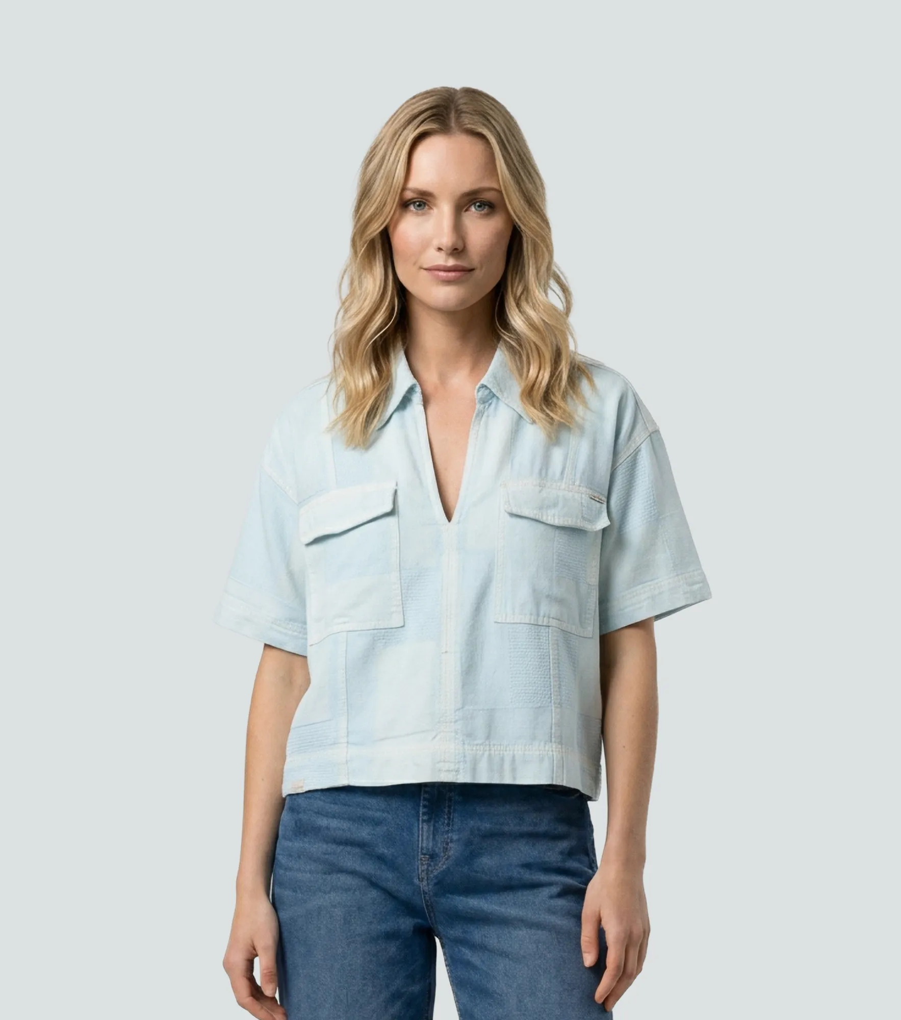 Darlyn Blusa Camisera Oversize Con Escote En Delantero Y Cortes UnserAC