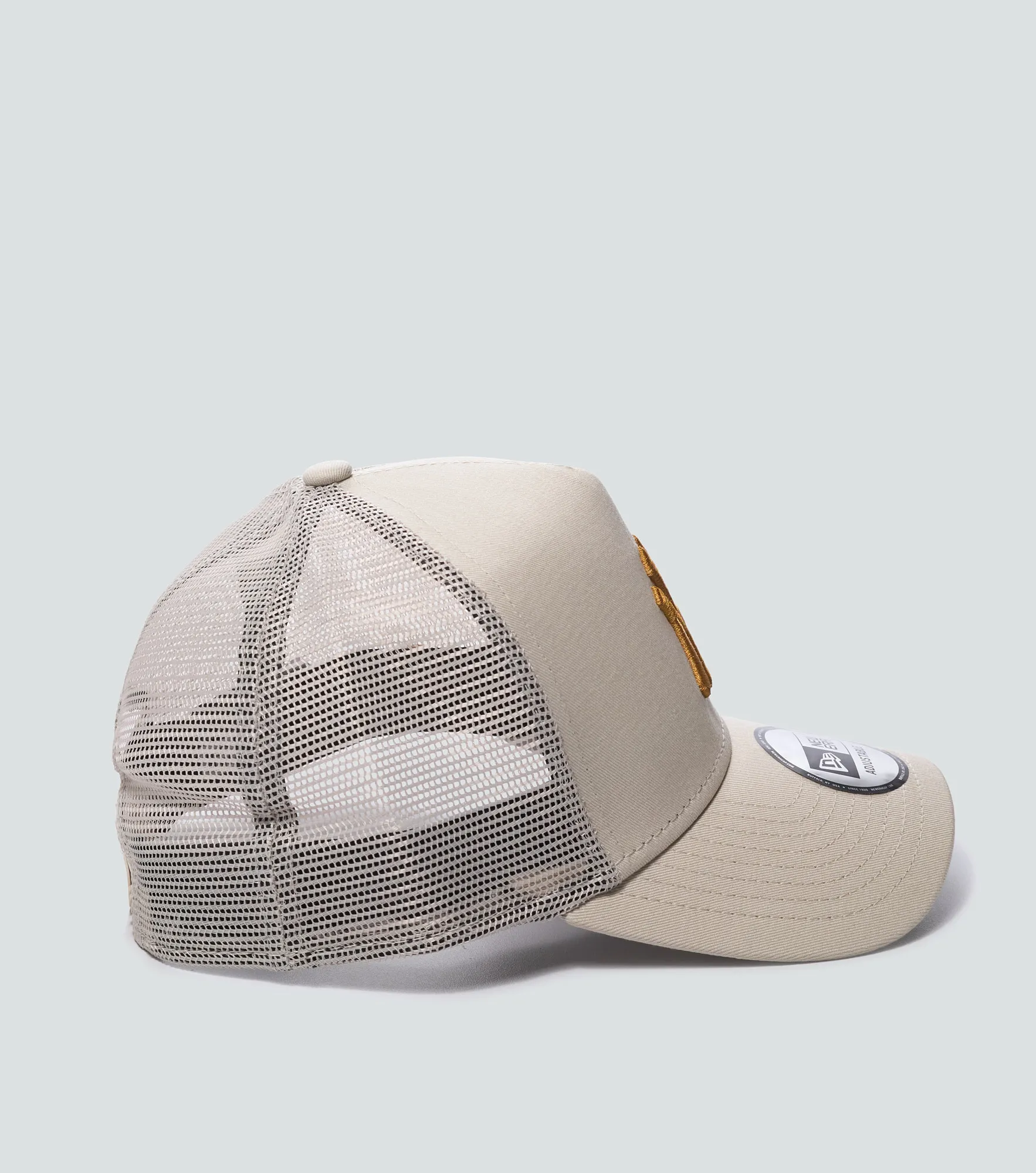 Gorra New Era League Ess Trucker Neyyan 133962 BG