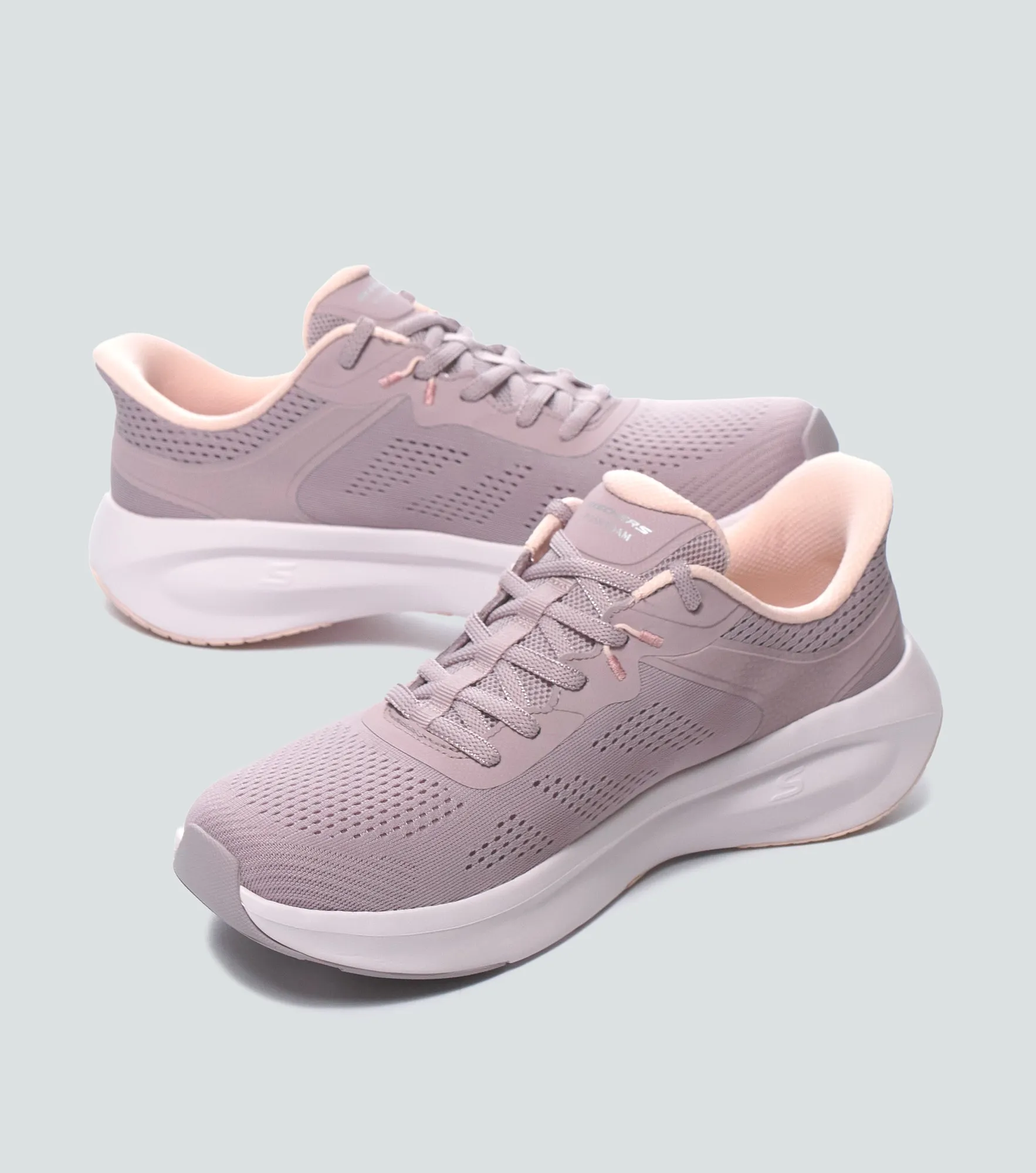 Tenis Skechers Plushfoam Cloudrid 133932 LI