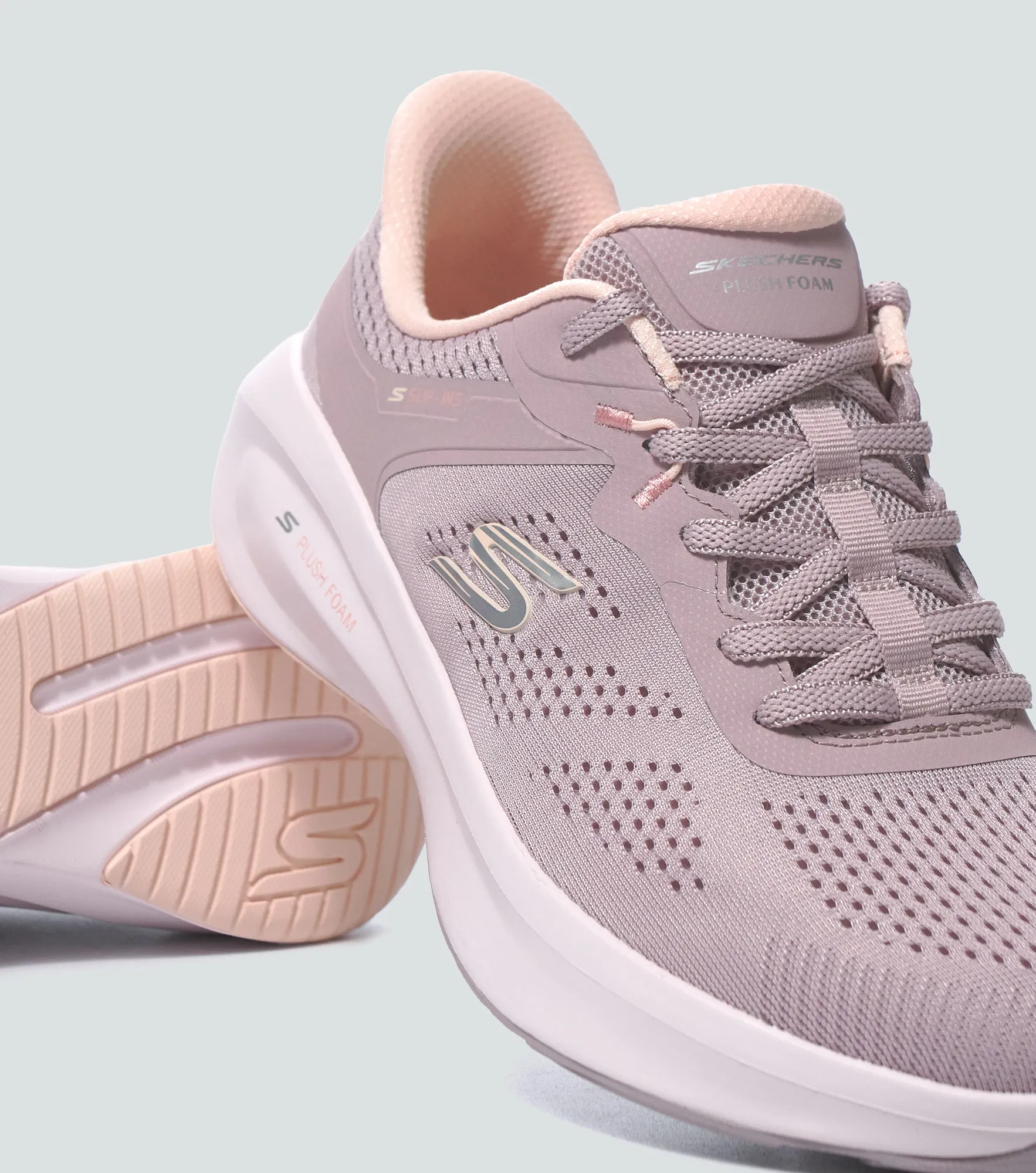 Tenis Skechers Plushfoam Cloudrid 133932 LI