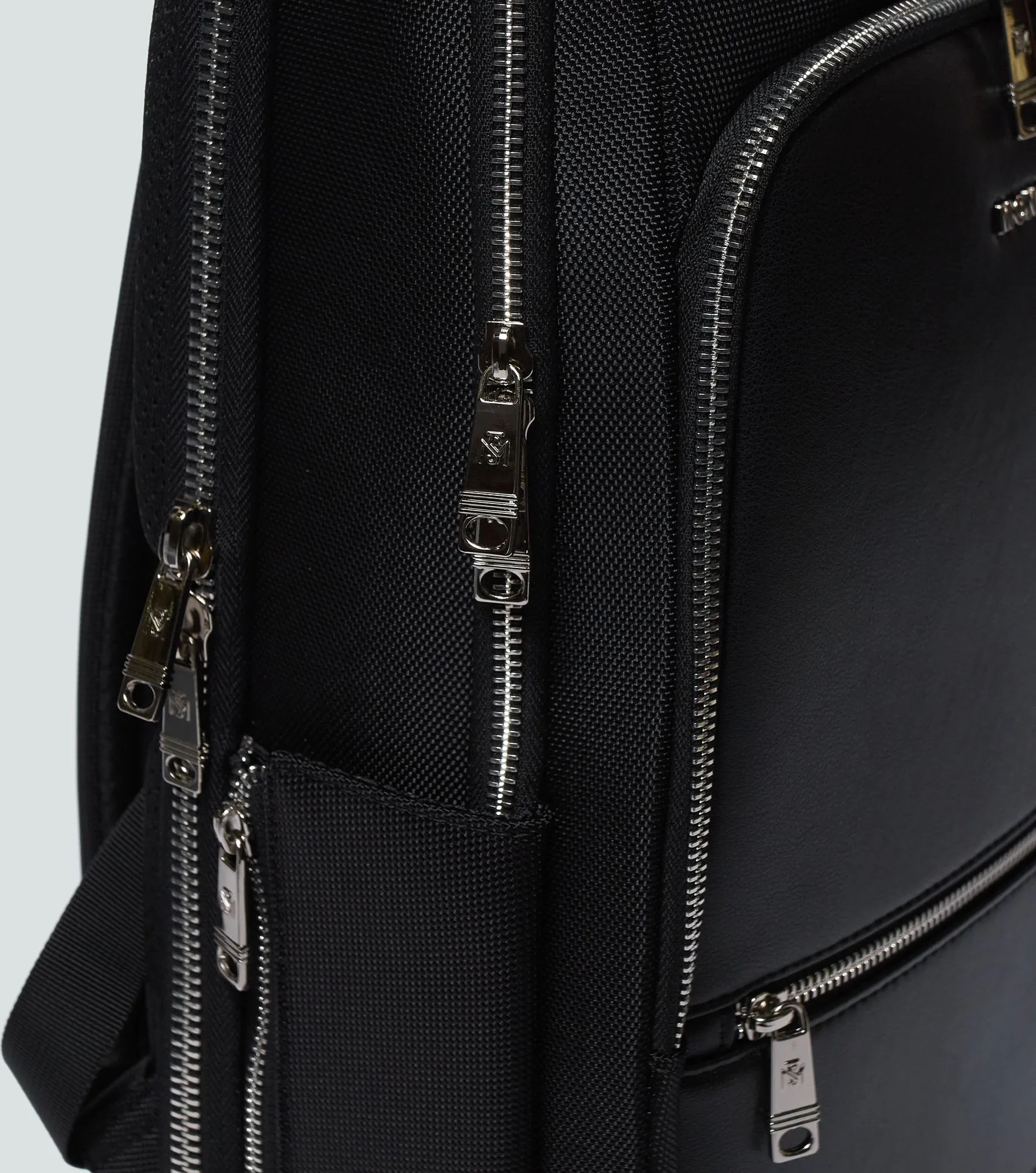 Bolso Monastery Ghor Back Pack 133921 NG