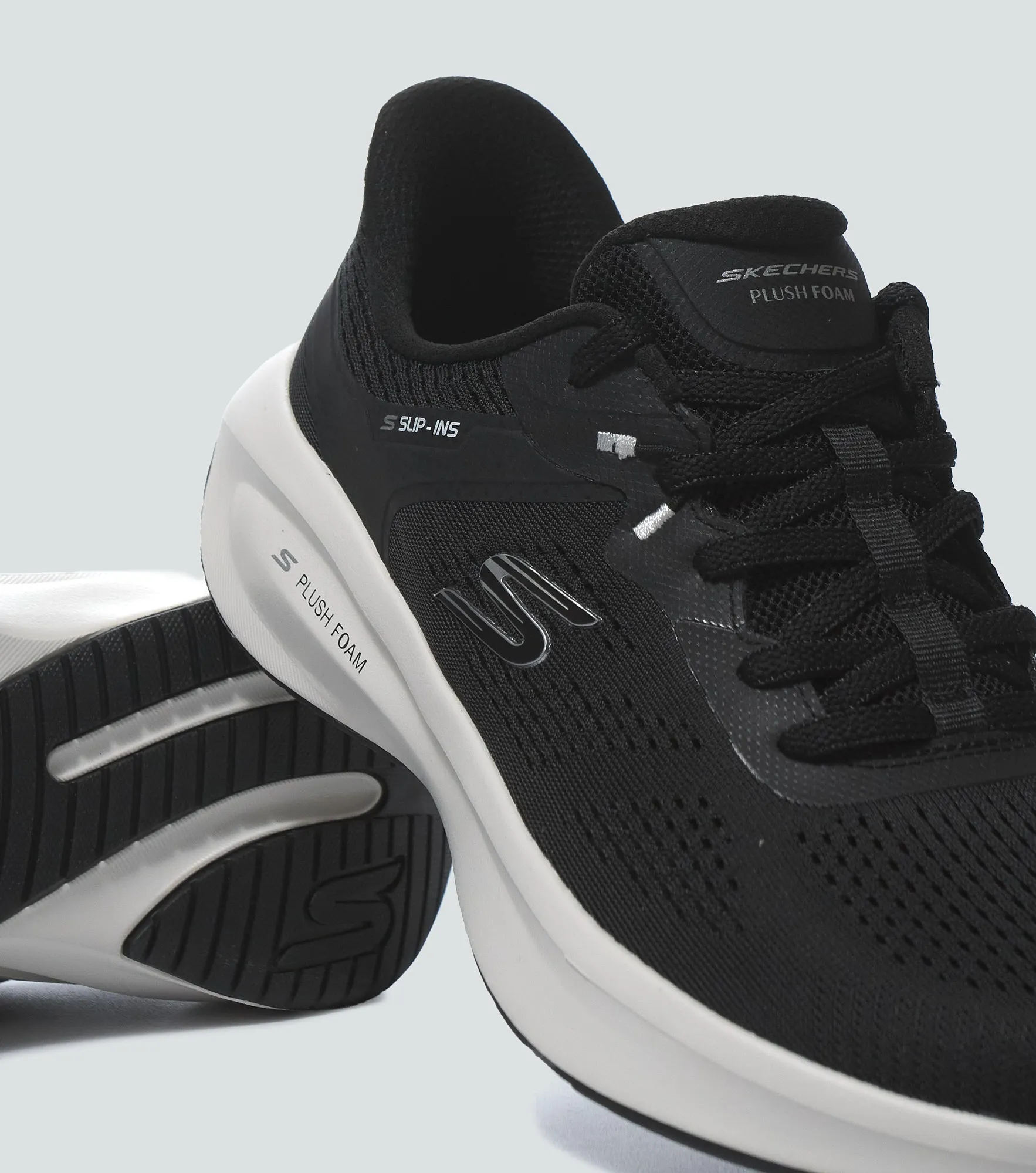 Tenis Skechers Plushfoam Cloudrid 133931 NG