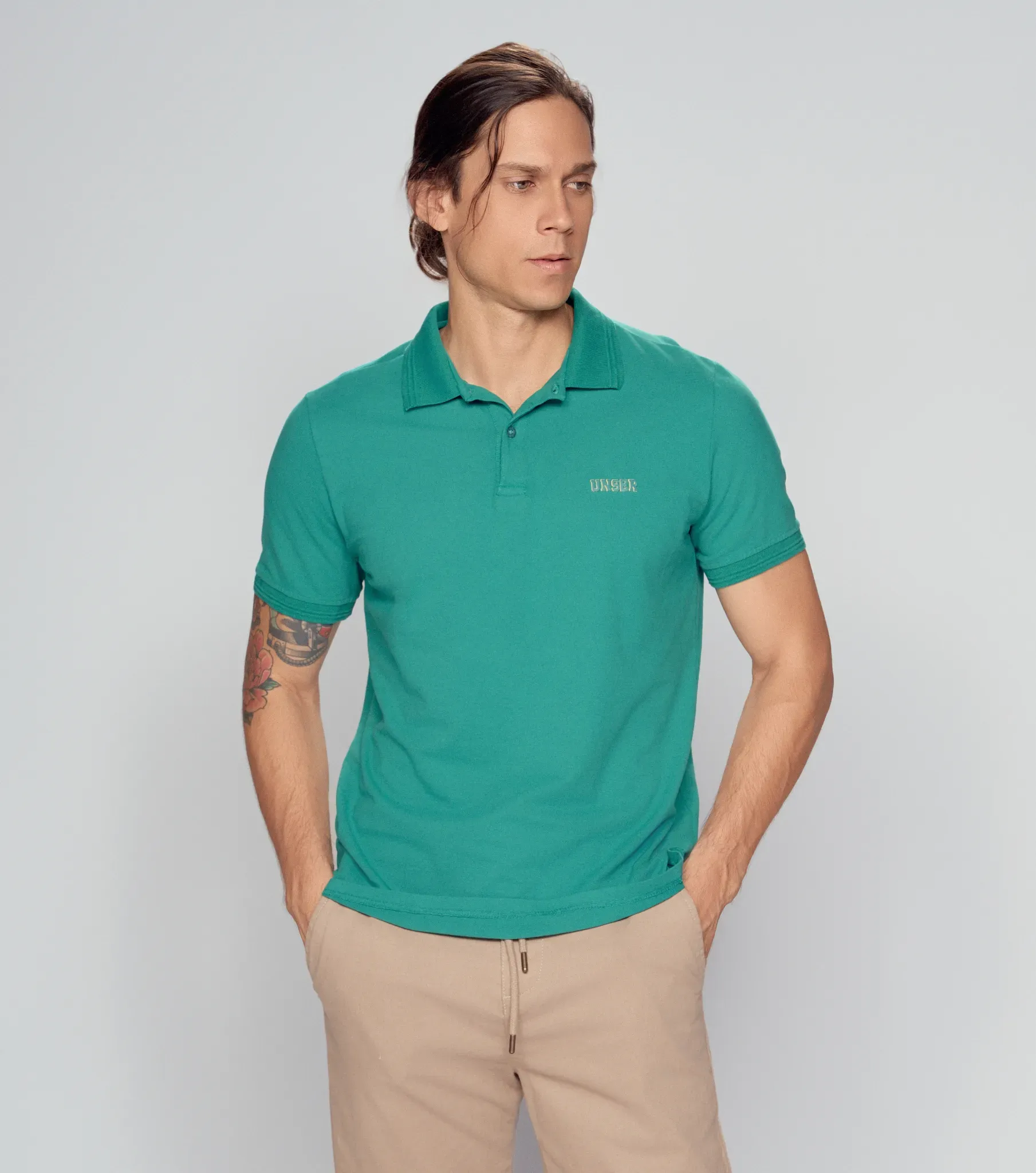 Comfort Yohan Polo Unicolor Con Cuello UnserVD