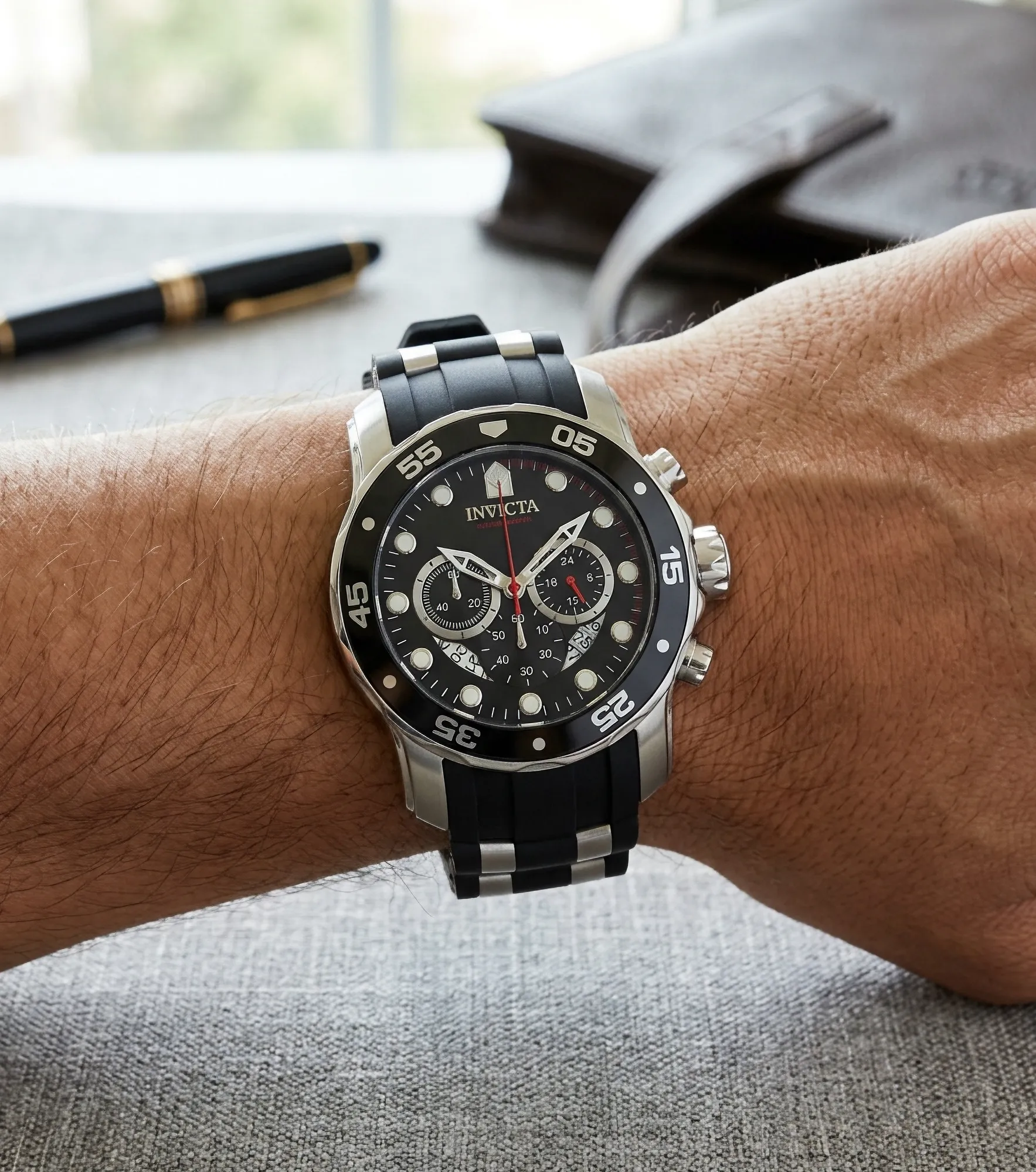 Reloj Invicta Pro Diver Scuba 37230 133945 NG