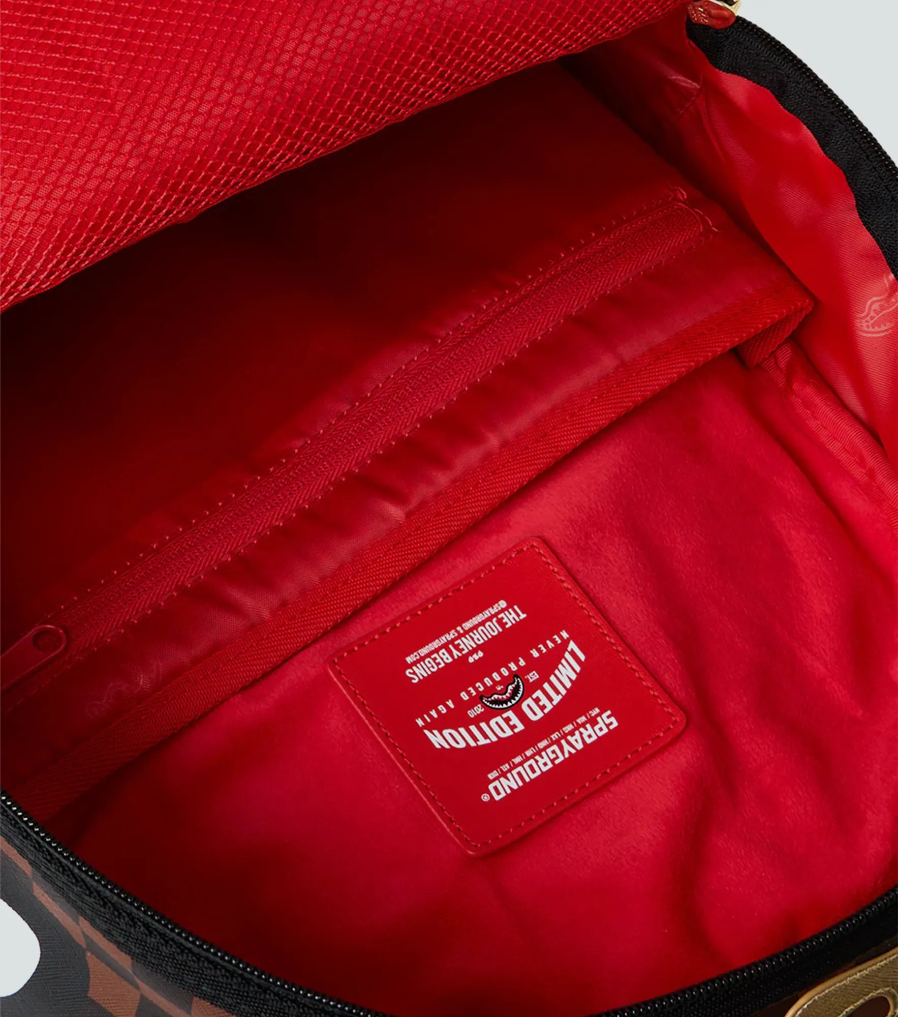 Morral Sprayground Sharks In Paris Gold Drip 134424 CF