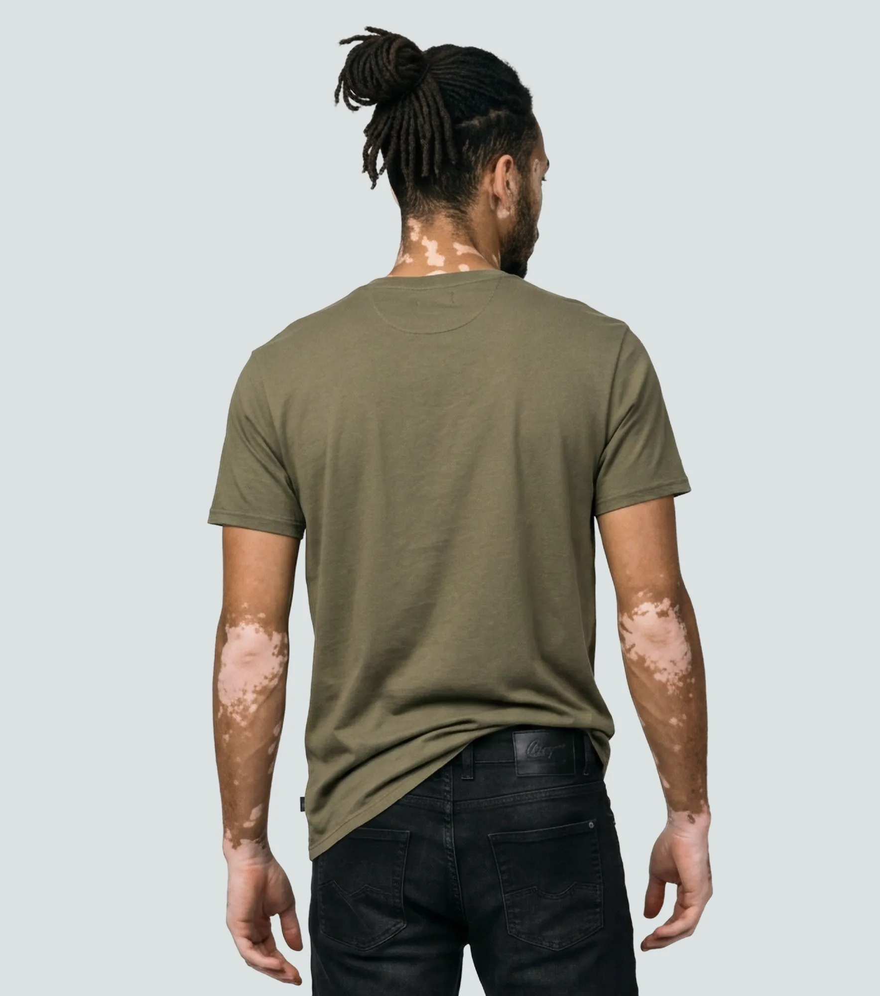 Camiseta Chevignon Basic T Shirt Colors 134262 VD
