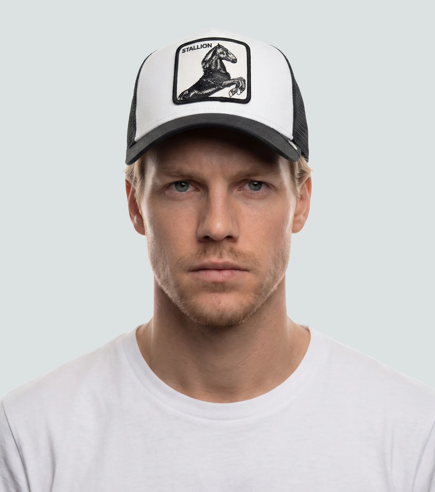 Gorra Goorin Bros Stallion Trucker 132677 BL