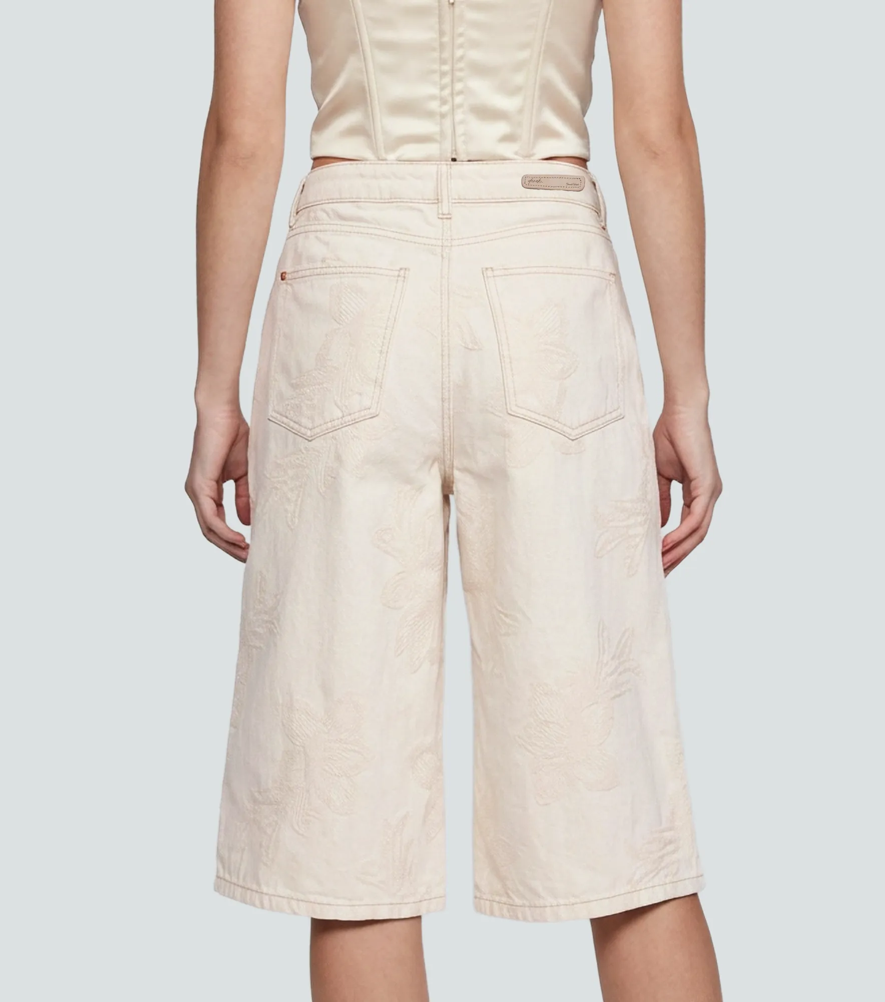 Bermuda En Indigo Bordado Amy Derek 838881 AR