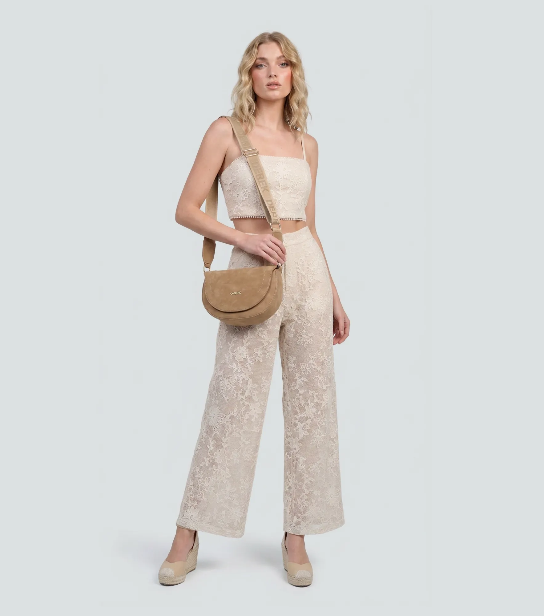 Bolso Pequeno Unicolor Derek 838094 BG
