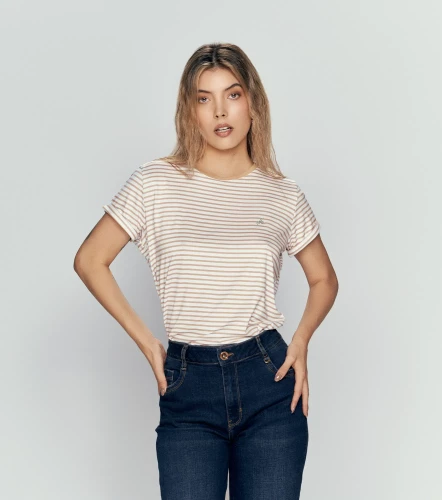 Camiseta Para Mujer Mayra DerekKQ