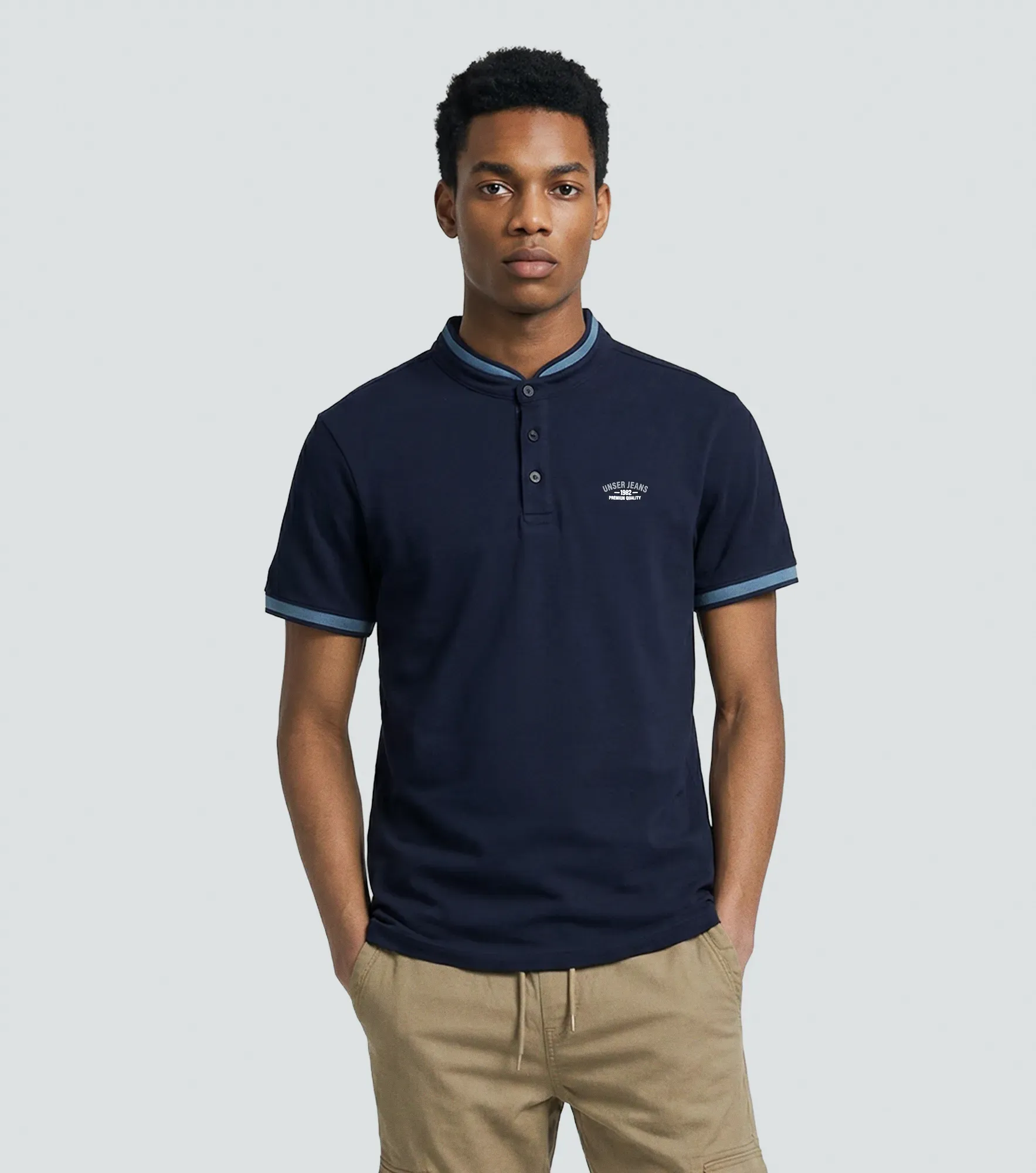 Slim Ivan Polo Unicolor Para Hombre Con Estampado En Delanero Y Cuello Neru Unser 828807 AV