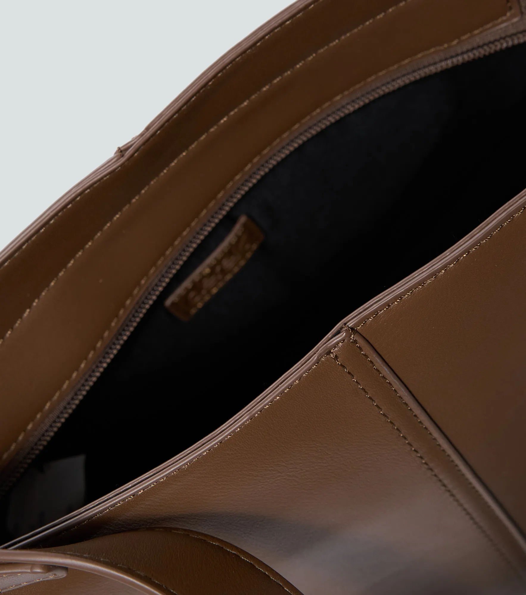 Bolso Pequeno Unicolor Derek 838097 CF