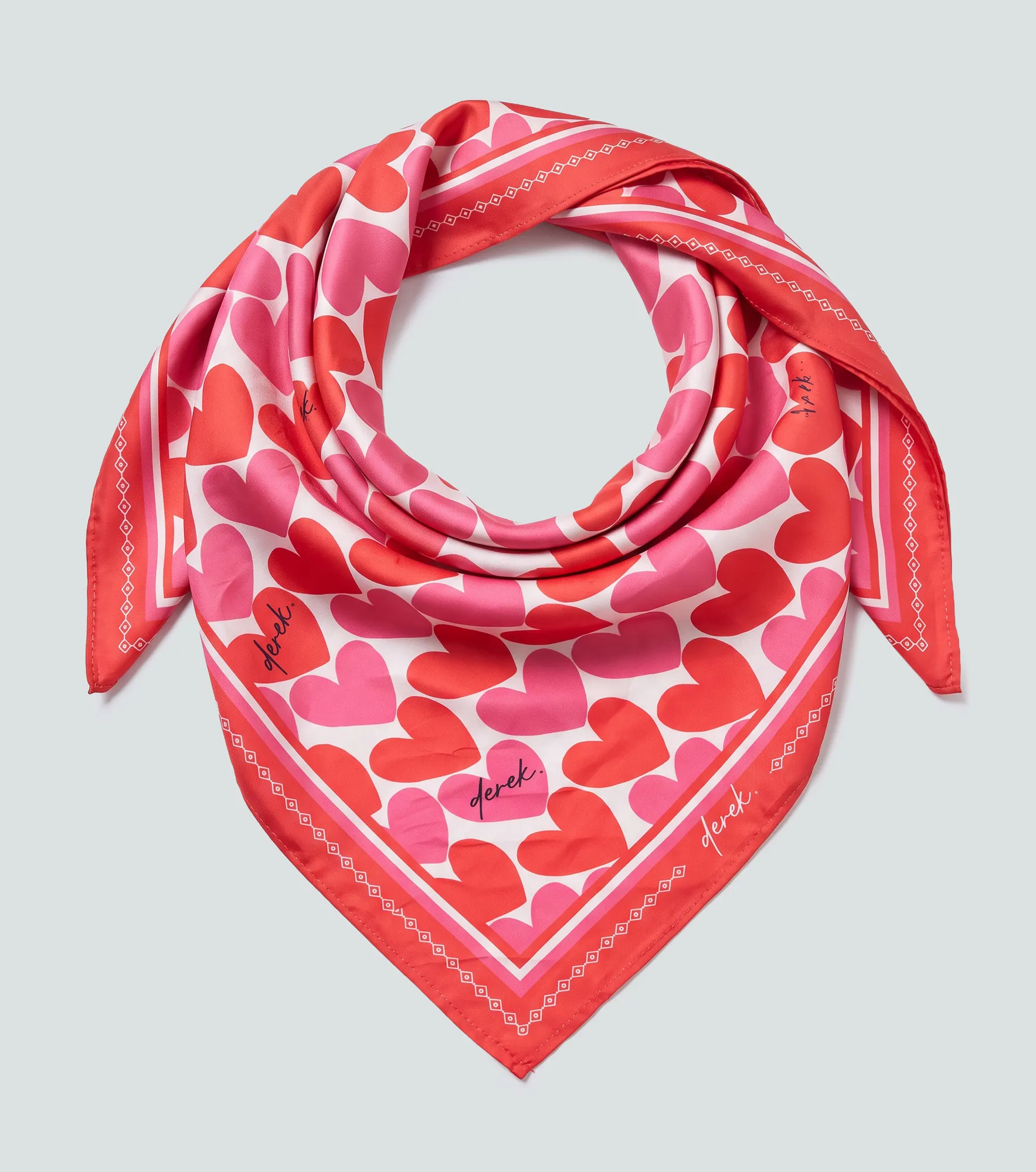 Panoleta Para Mujer Sublimada Con Grafico De Corazones Elektra DerekFS
