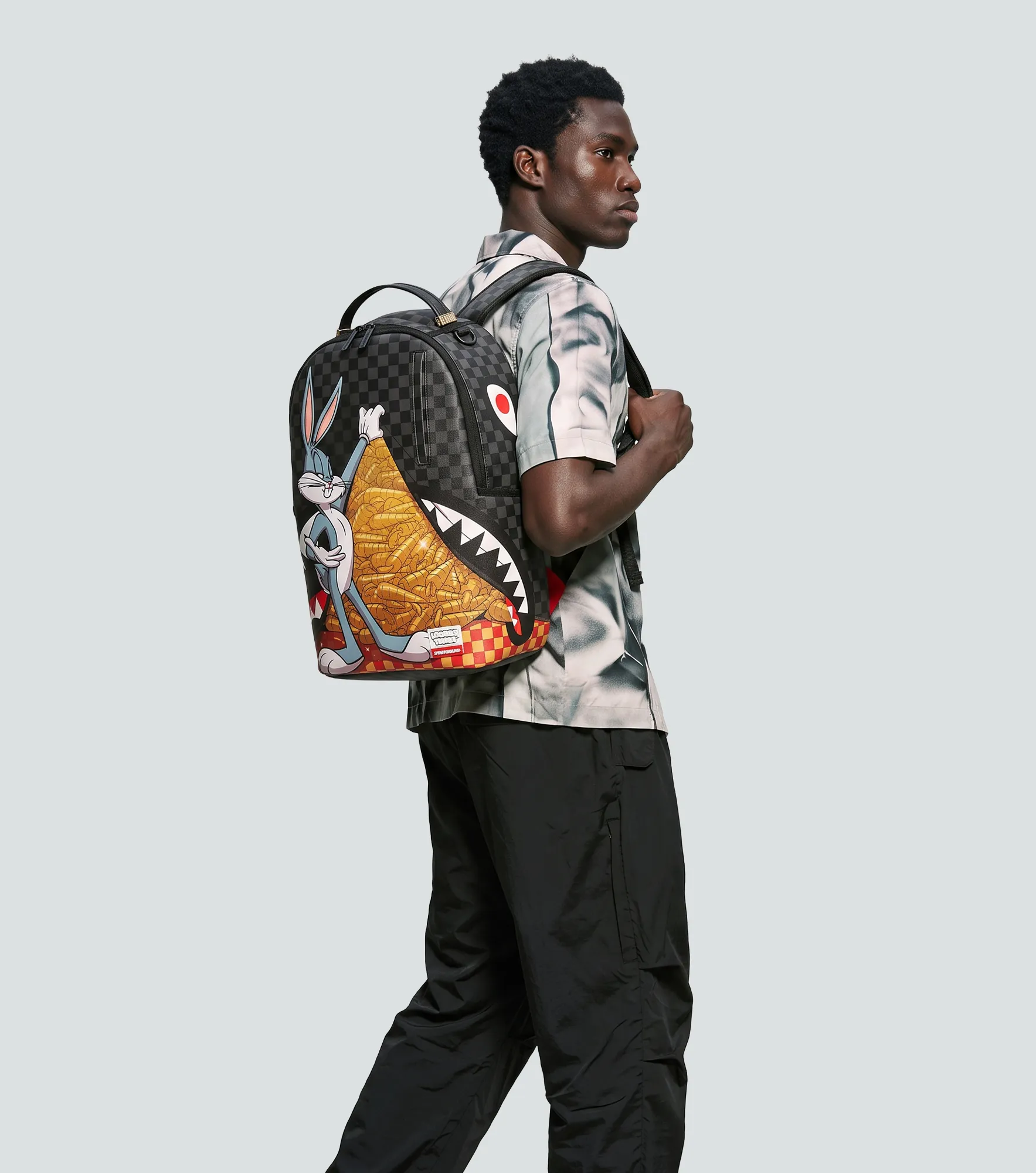 Morral Sprayground Looney Carrot Stash 134799 NG