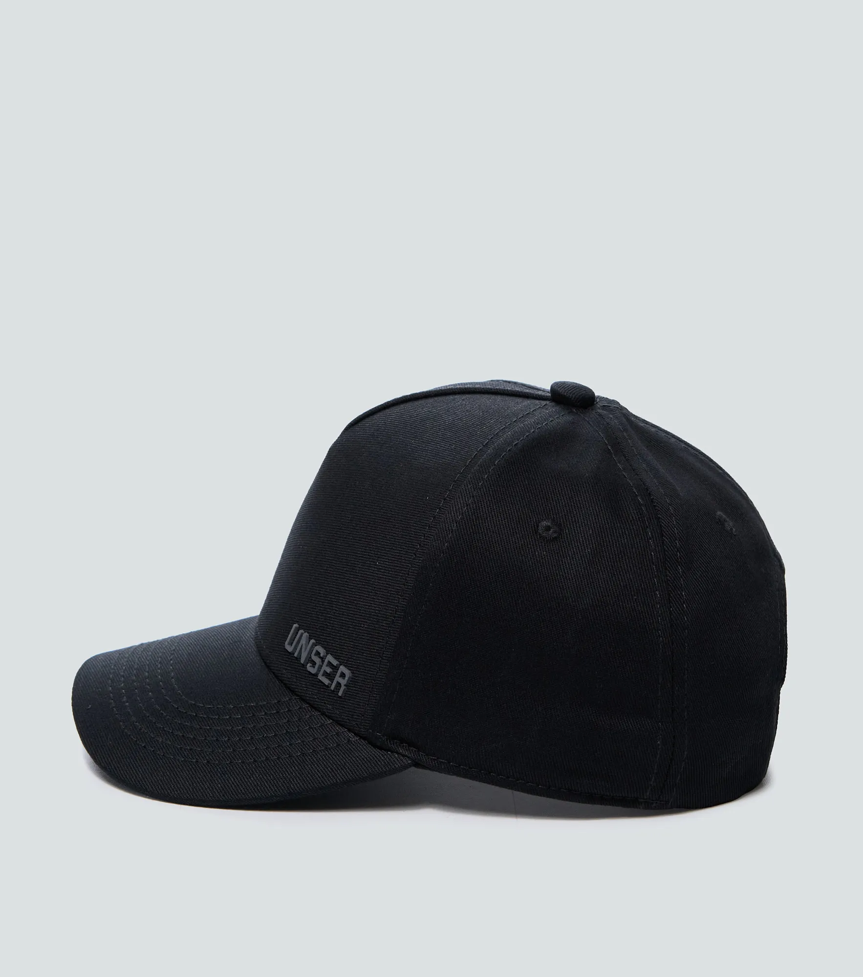 Simon Gorra Unicolor Con Aplique Unser 837099 NG