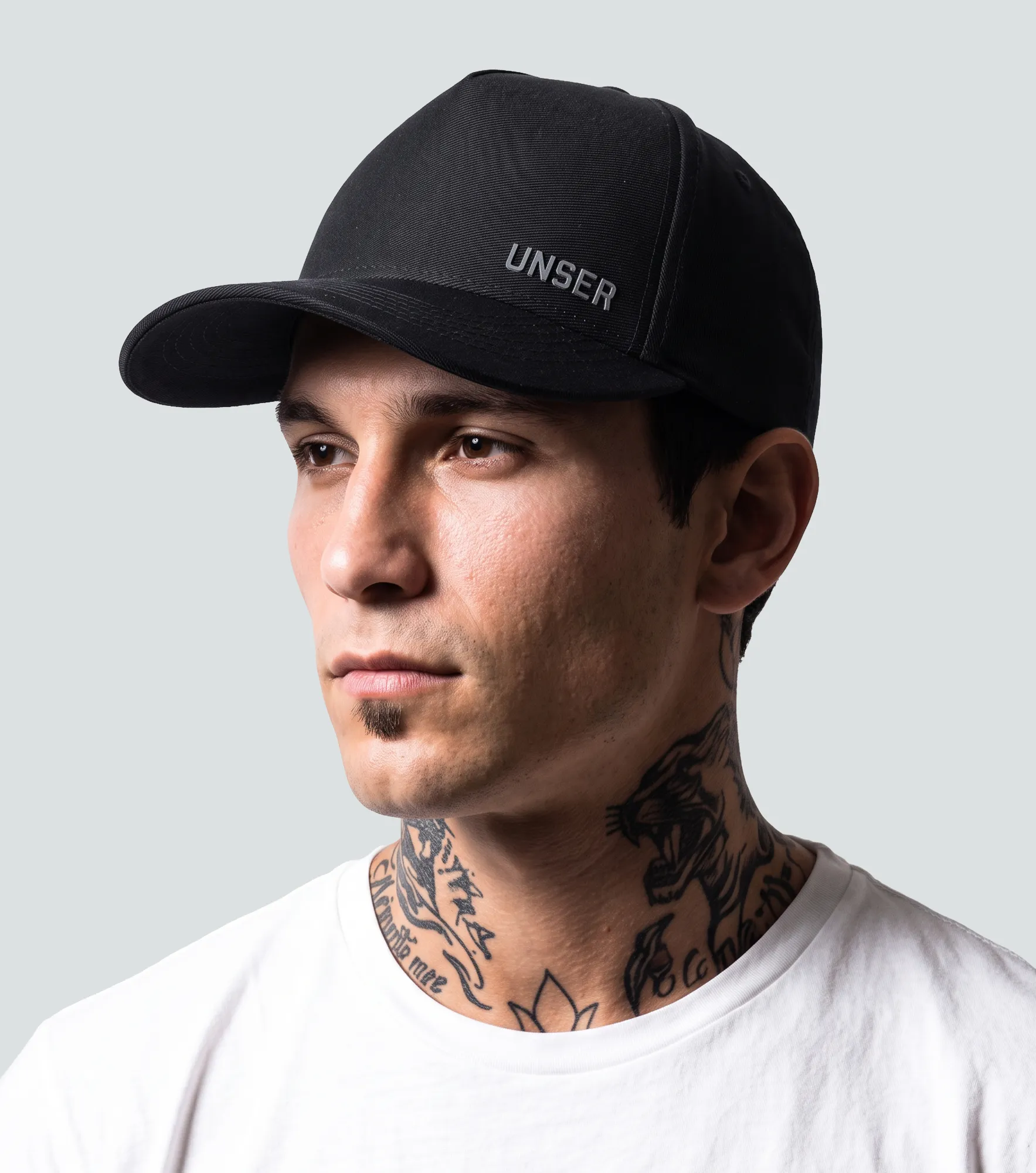 Simon Gorra Unicolor Con Aplique Unser 837099 NG