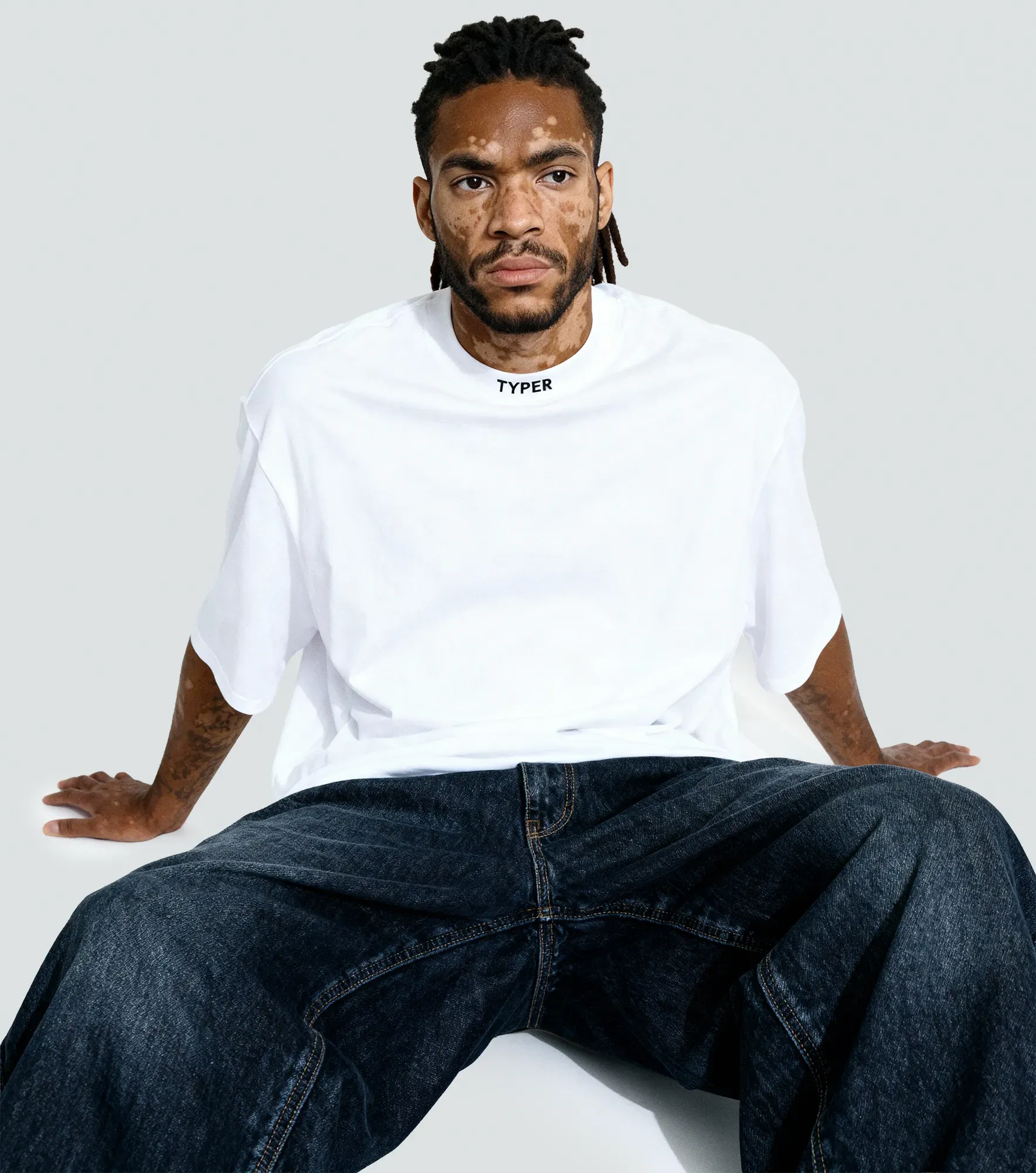 Bruno T Shirt Oversize Bordado En Cuello Typer 834624 BL