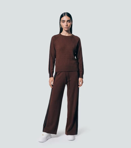 Conjunto Doble Raya Lateral Unicolor DerekCF