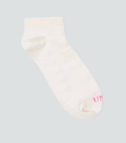 Valeria Tripack Medias Unicolor Con Texto En Puntera UnserCU