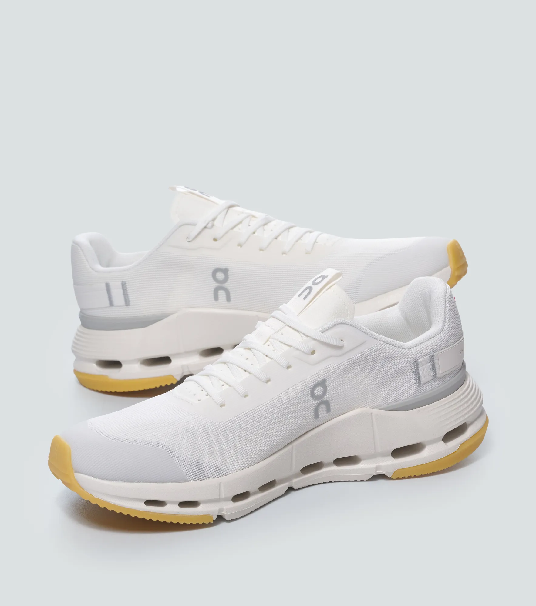 Tenis On Running Cloudnova Form 2 135183 BL