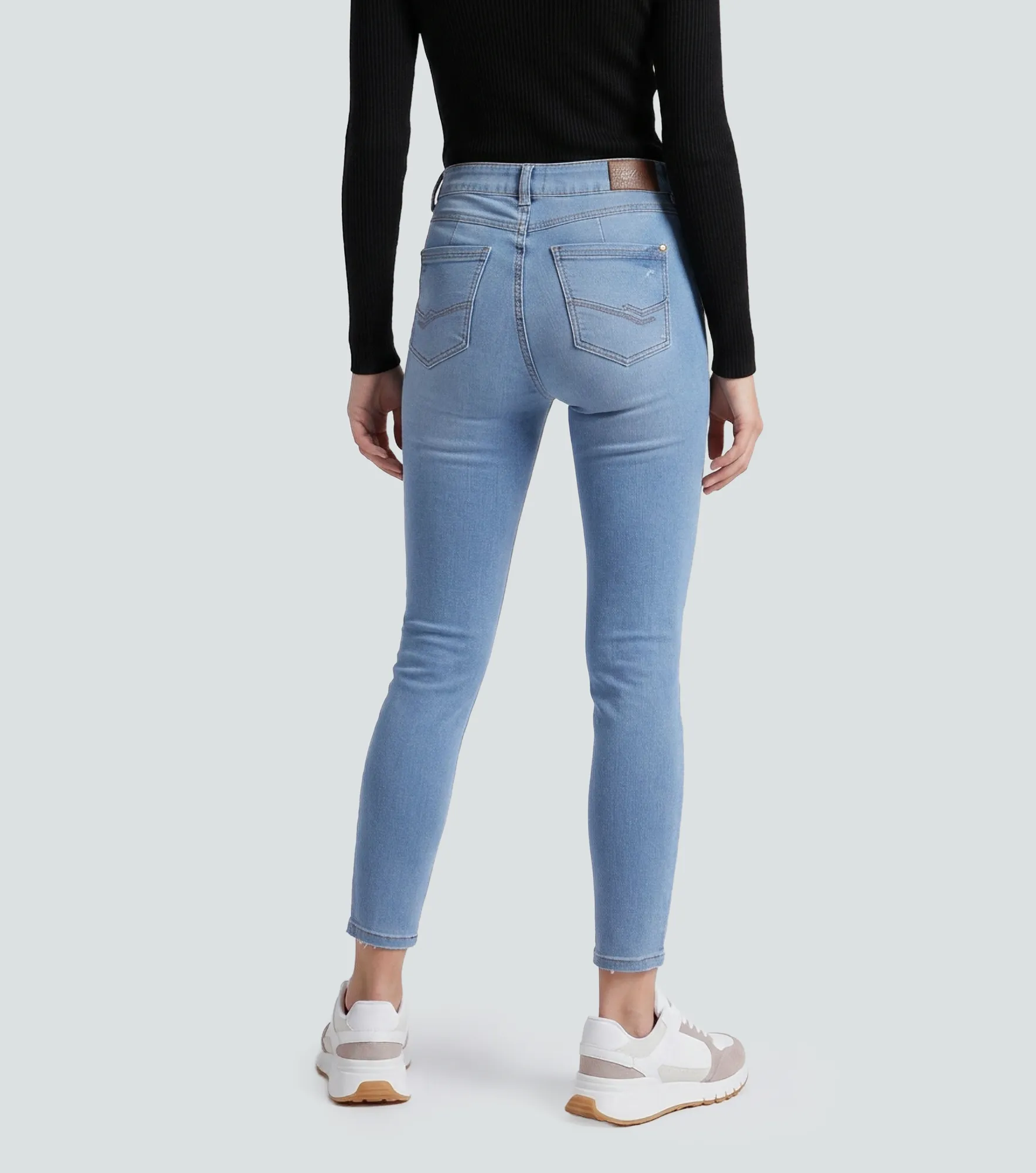 Jean Para Mujer Con Proceso Claro Unser 826796 AC