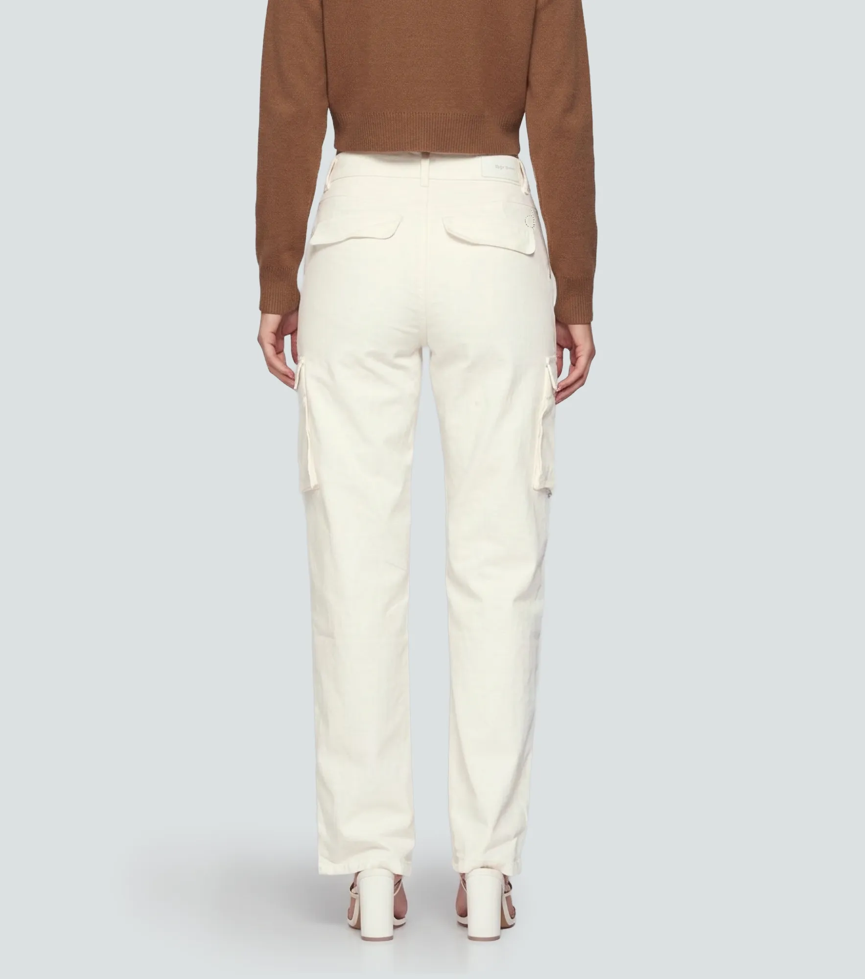 Pantalon Para Mujer Mariana Tipo Cargo Unicolor Derek 830202 AR