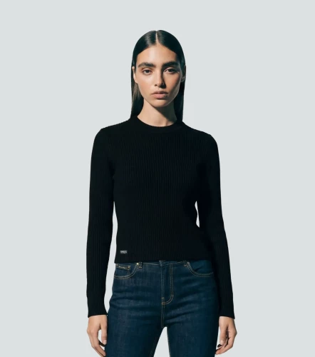 Monica Buzo Tejido Unicolor Cuello Alto UnserNG