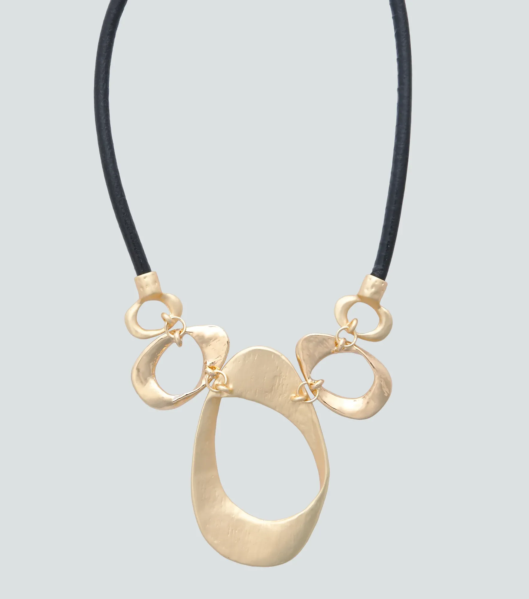 Collar Corto Con Dije Doraro Derek 837885 DO